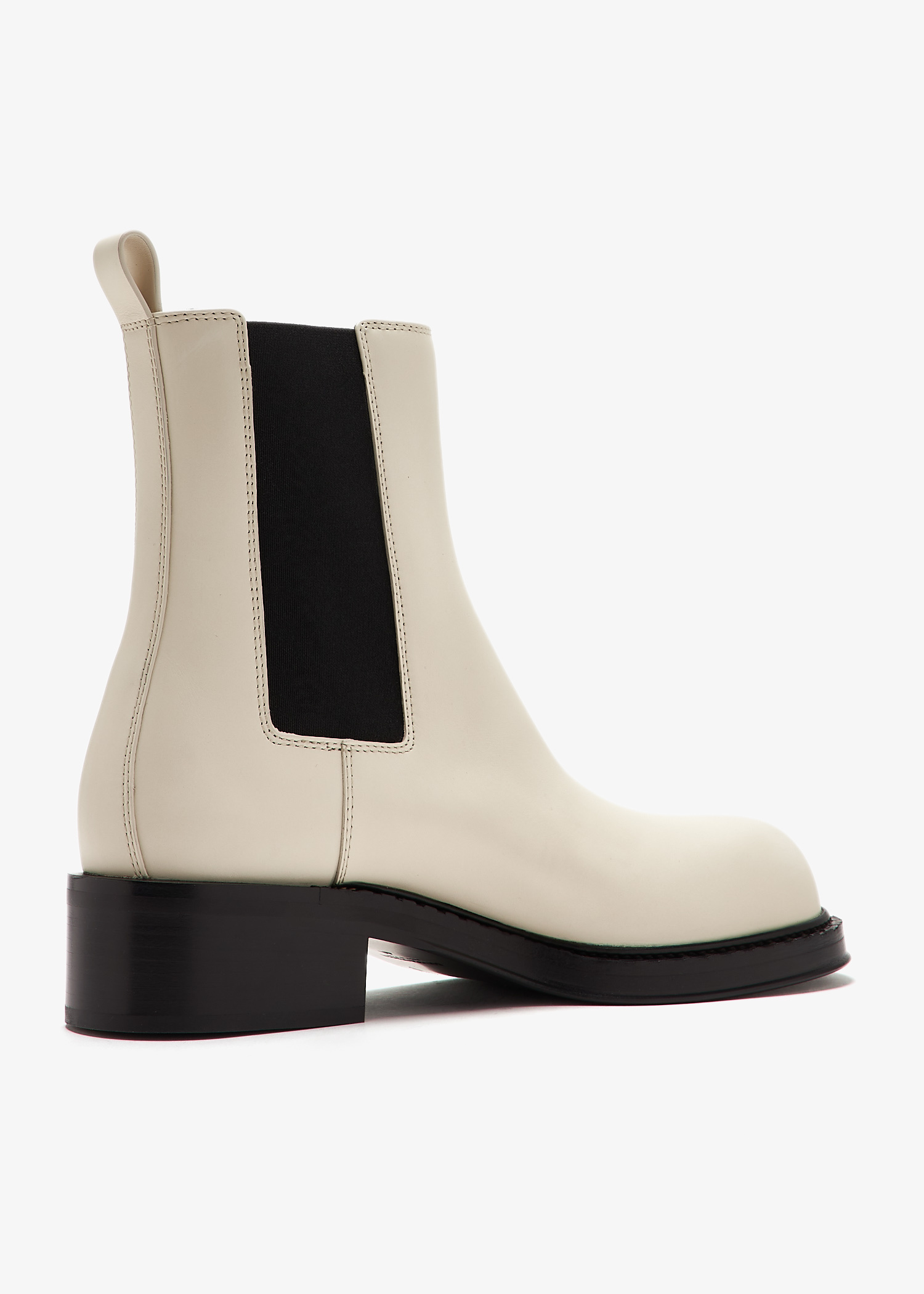Bottega Veneta Cliff Chelsea boots for Women - White in UAE