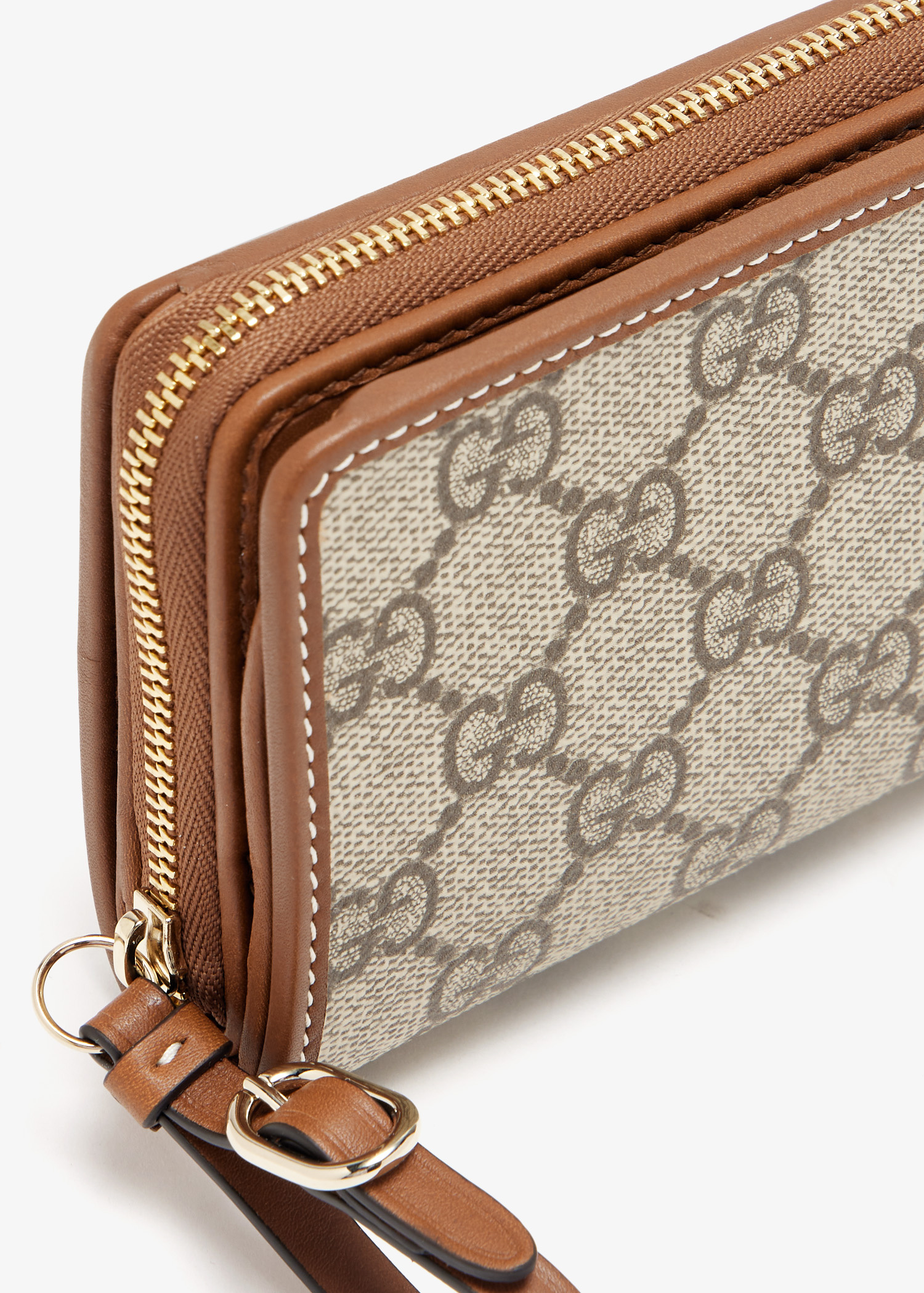 VIP【送料関税込】GUCCI GG EMBLEM ZIPPED WALLET Gucci GG Emblem zip mini wallet for Women - Printed in UAE