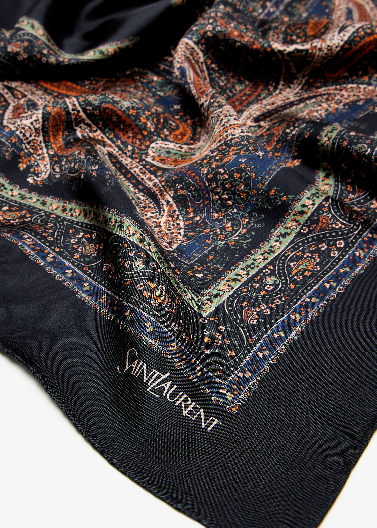 VIP【関税送料無料】希少 SAINT LAURENT SCARF VIP【関税送料無料】希少 Saint Laurent Silk Scarf