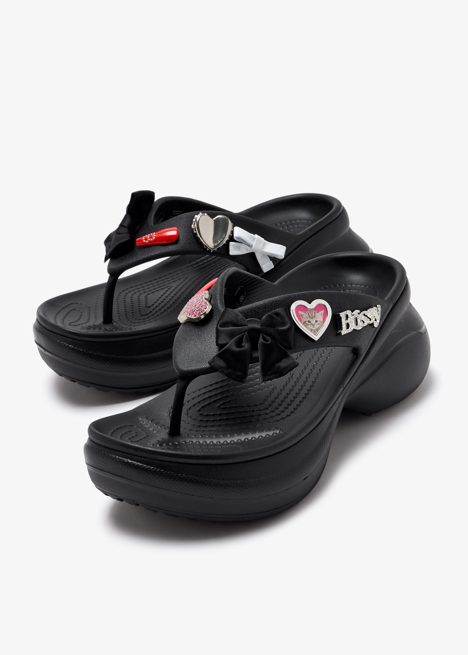 BALENCIAGA x Crocs サンダル Jibbitz platform thong 1067032 x Crocs Jibbitz platform thong sandals in black - Balenciaga