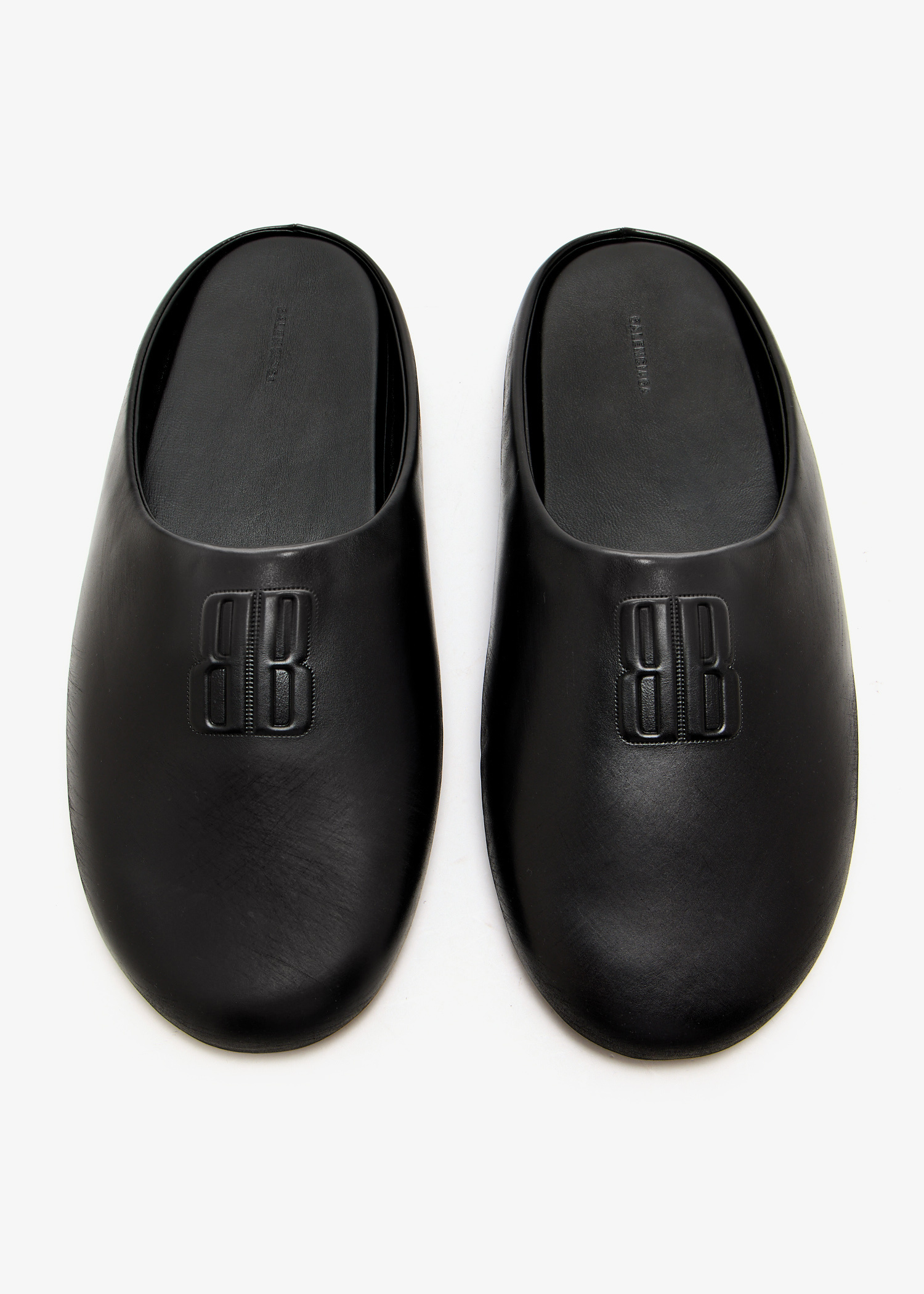 【関税&送料込】Balenciaga Black Leather Chateau Slippers Men's Château Flat Mule in Black | Balenciaga US