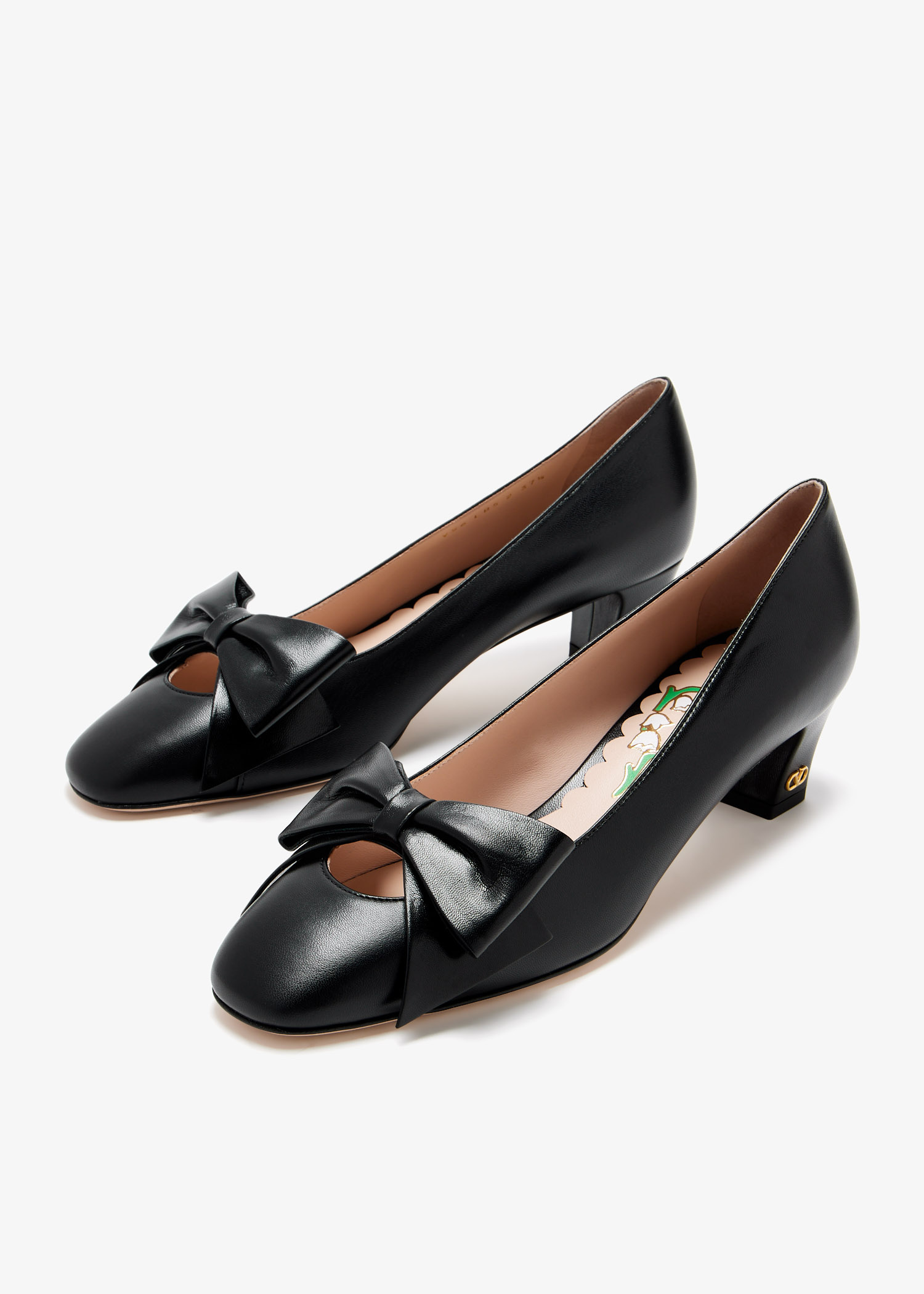スリッポン VALENTINO GARAVANI Valentino Garavani 'Bowow' pumps Black Valentino Garavani Bowow pumps for Women - Black in UAE