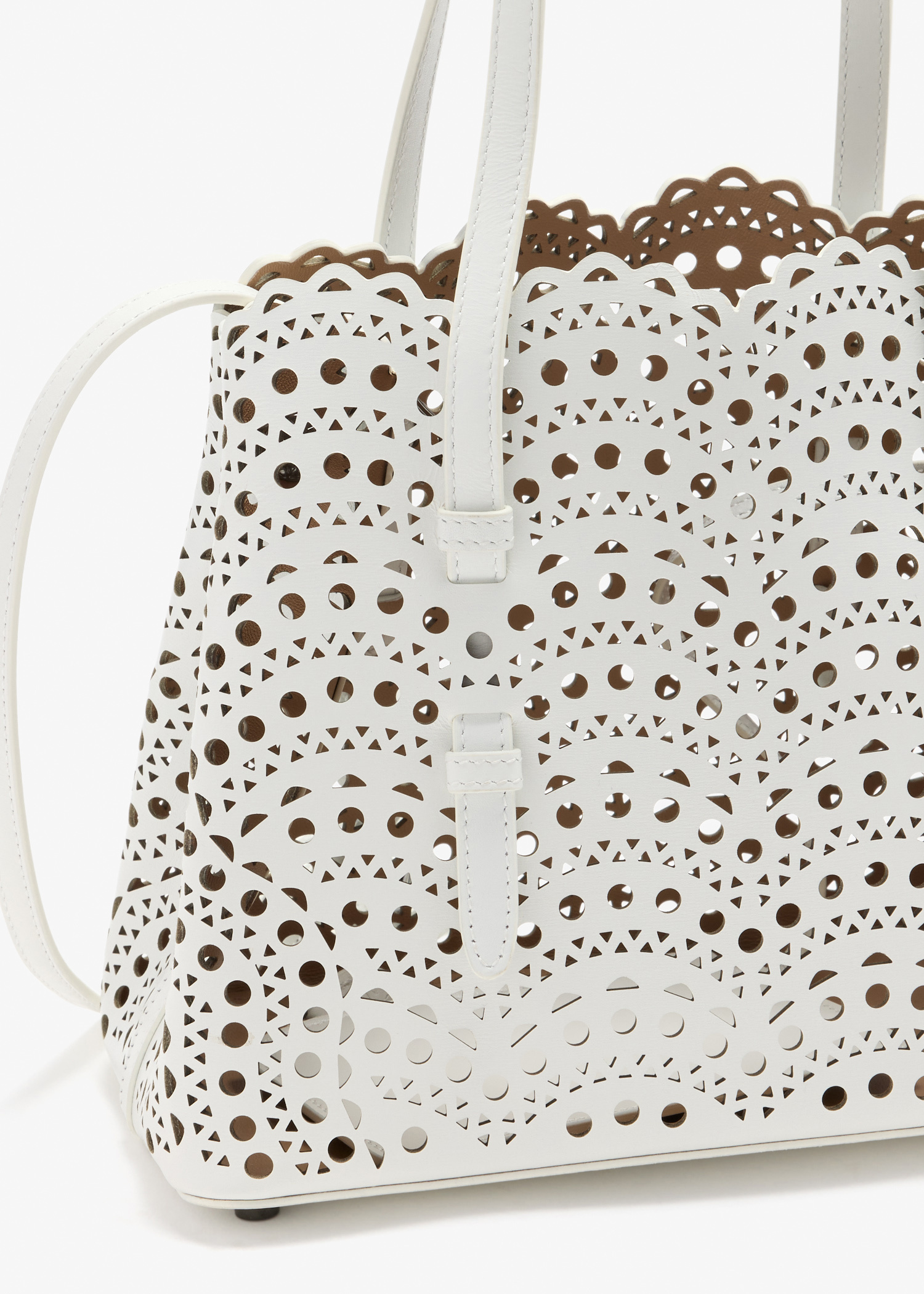 Alaïa Mina 25 bag for Women - White in KSA | Level Shoes