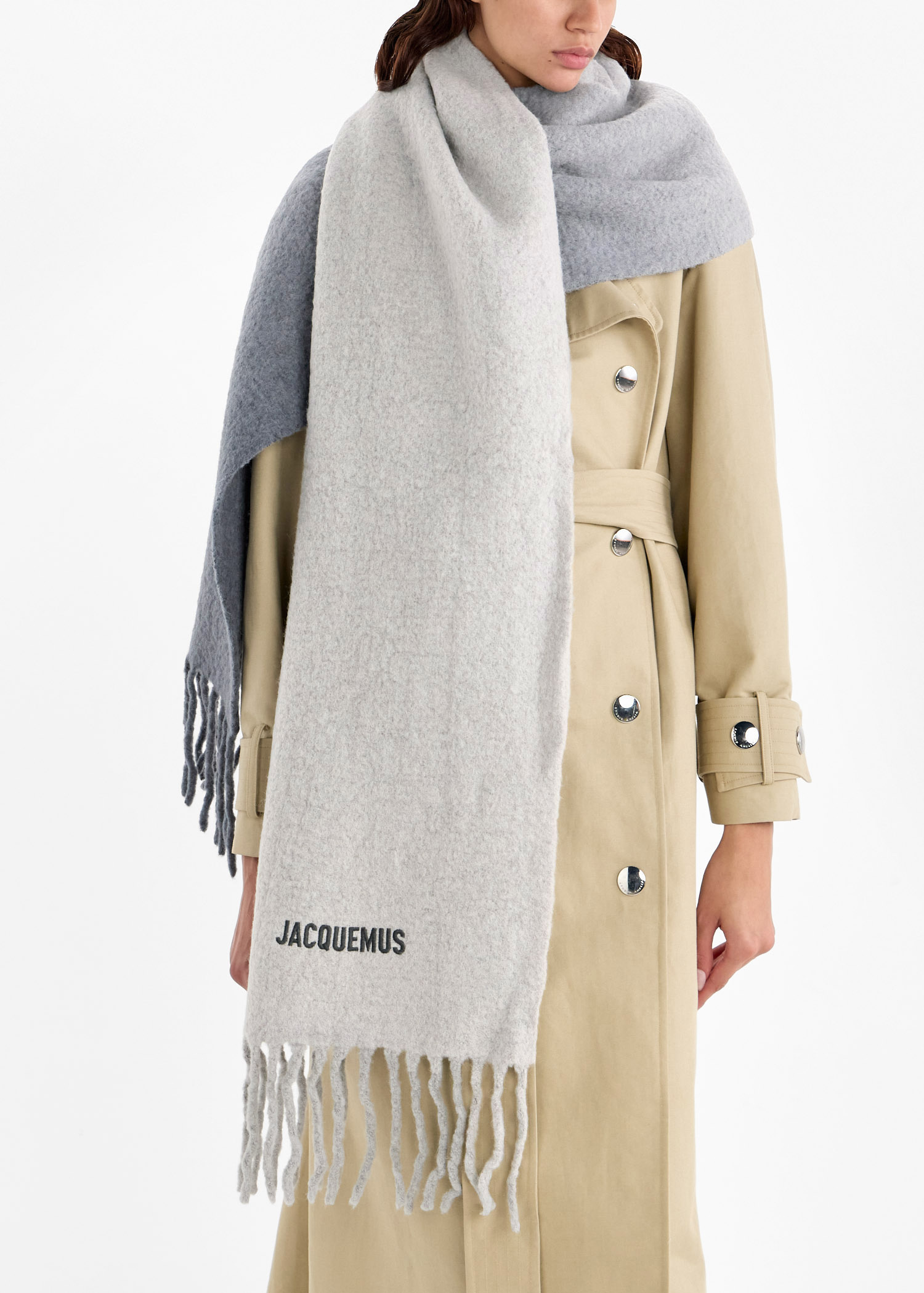 Jacquemus L'écharpe Moisson scarf for Women - Grey in UAE | Level