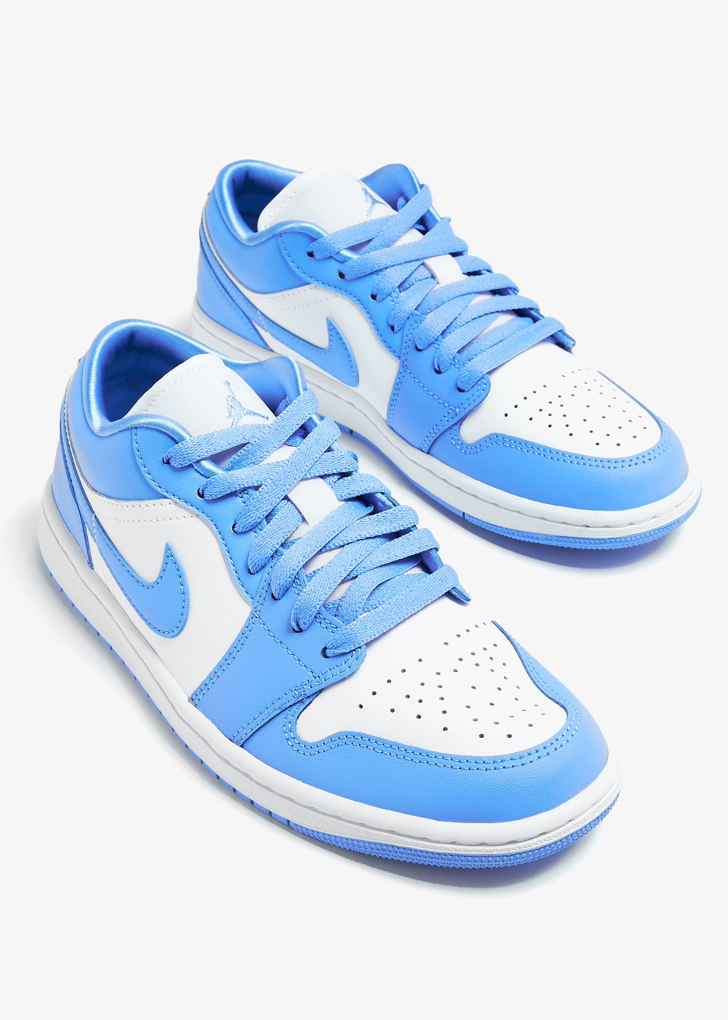 Nike Air Jordan 1 Low 'UNC' sneakers for Women - Blue in UAE