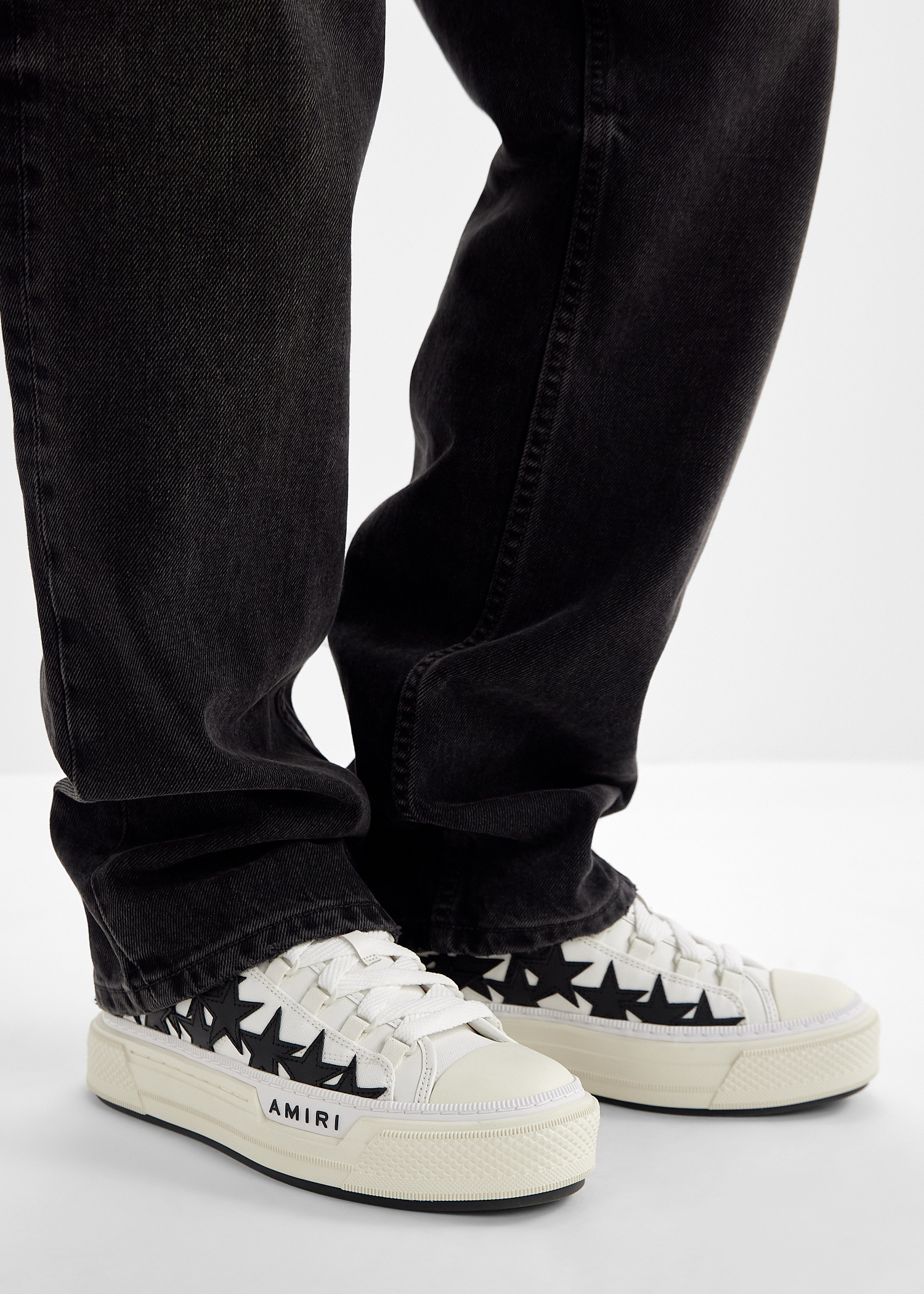 スニーカー Amiri STARS COURT LOW SNEAKERS White & Burgundy Stars Court Low Sneakers by AMIRI on Sale
