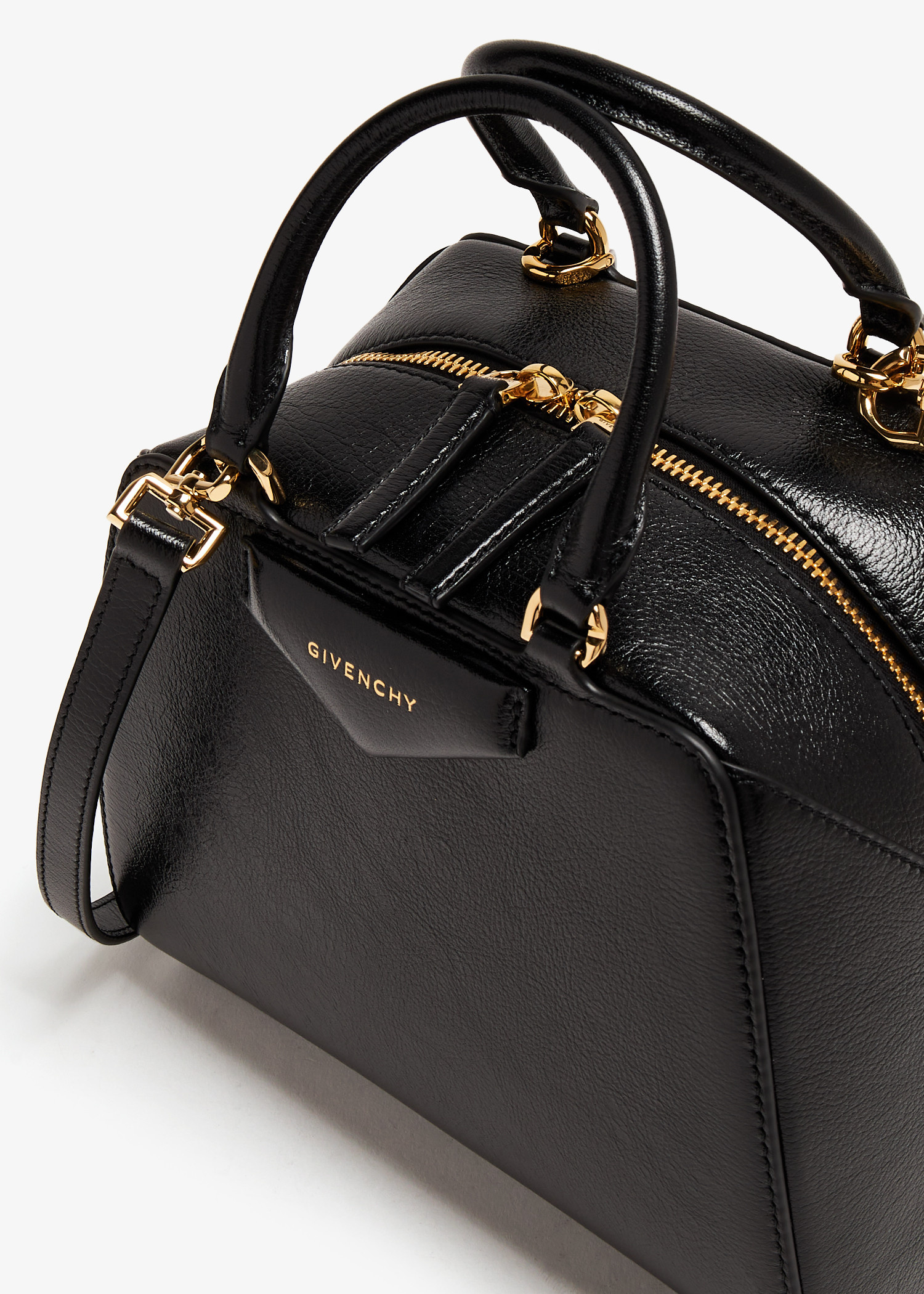 ★GIVENCHY★Antigona Cube Mini Leather Handbag BB50ZBB24B001 Mini Antigona Cube bag in leather in - black | Givenchy US