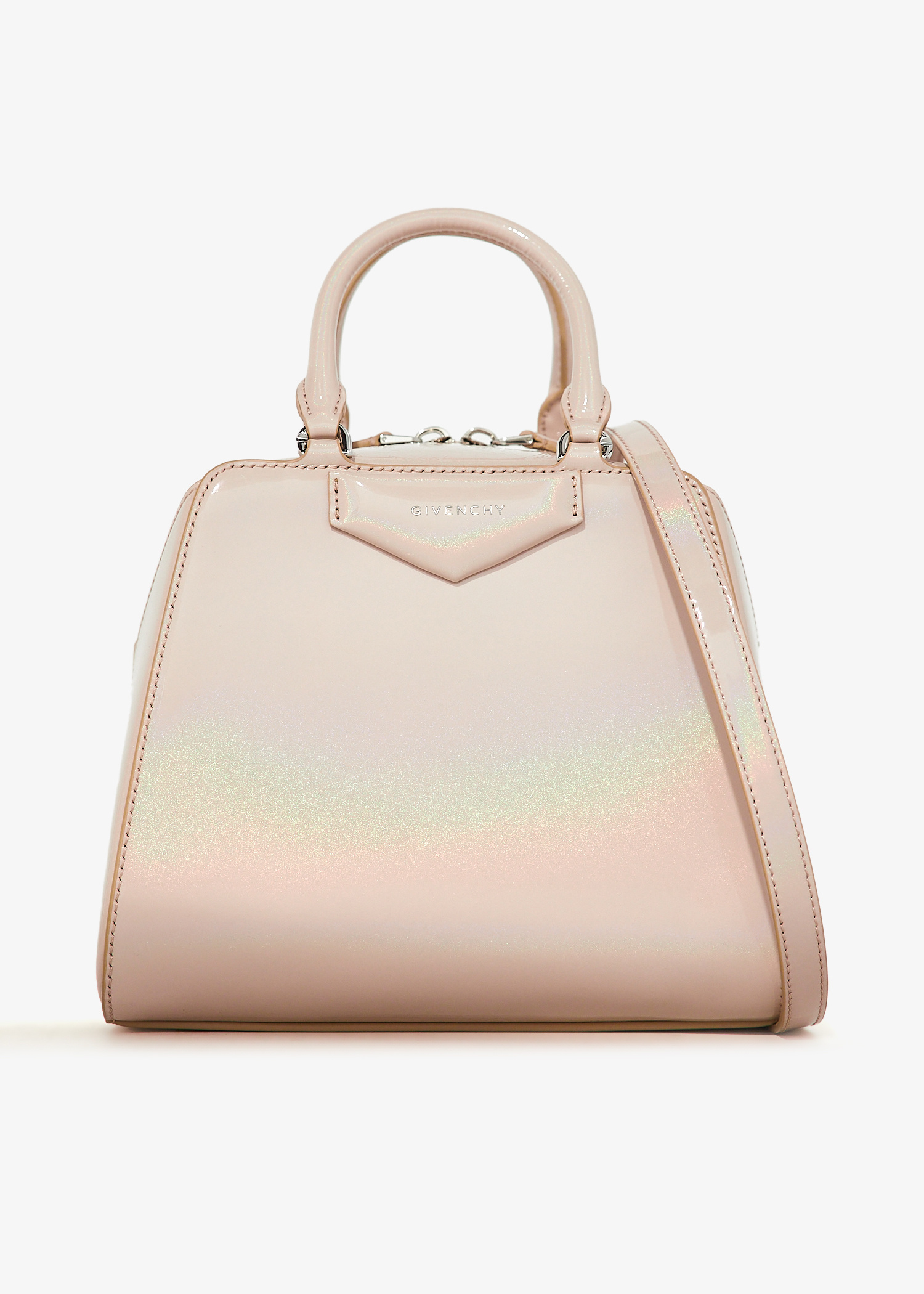 【GIVENCHY】ANTIGONA CUBE MINI BAG Mini Antigona Cube East-West bag in Box leather | Givenchy