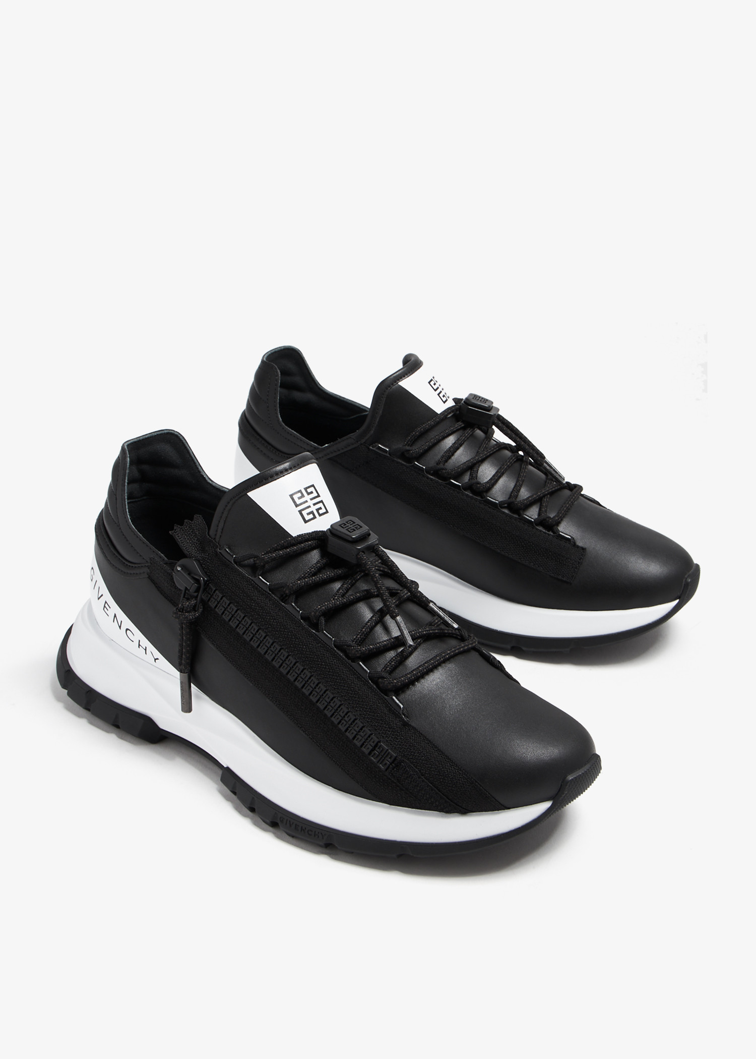 Givenchy Spectre Runner sneakers for Men - Black in USA