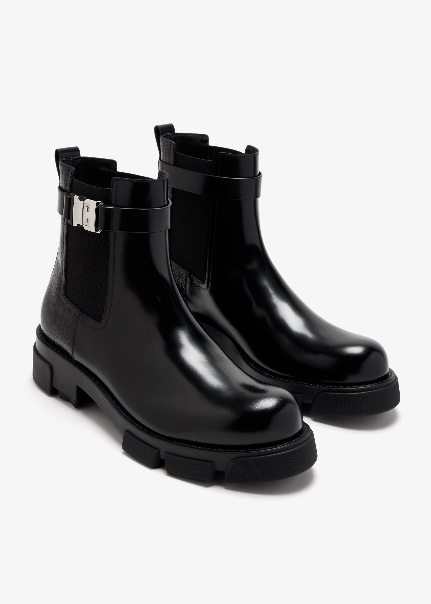 Givenchy Terra Chelsea boots for Men - Black in KSA | Level Shoes
