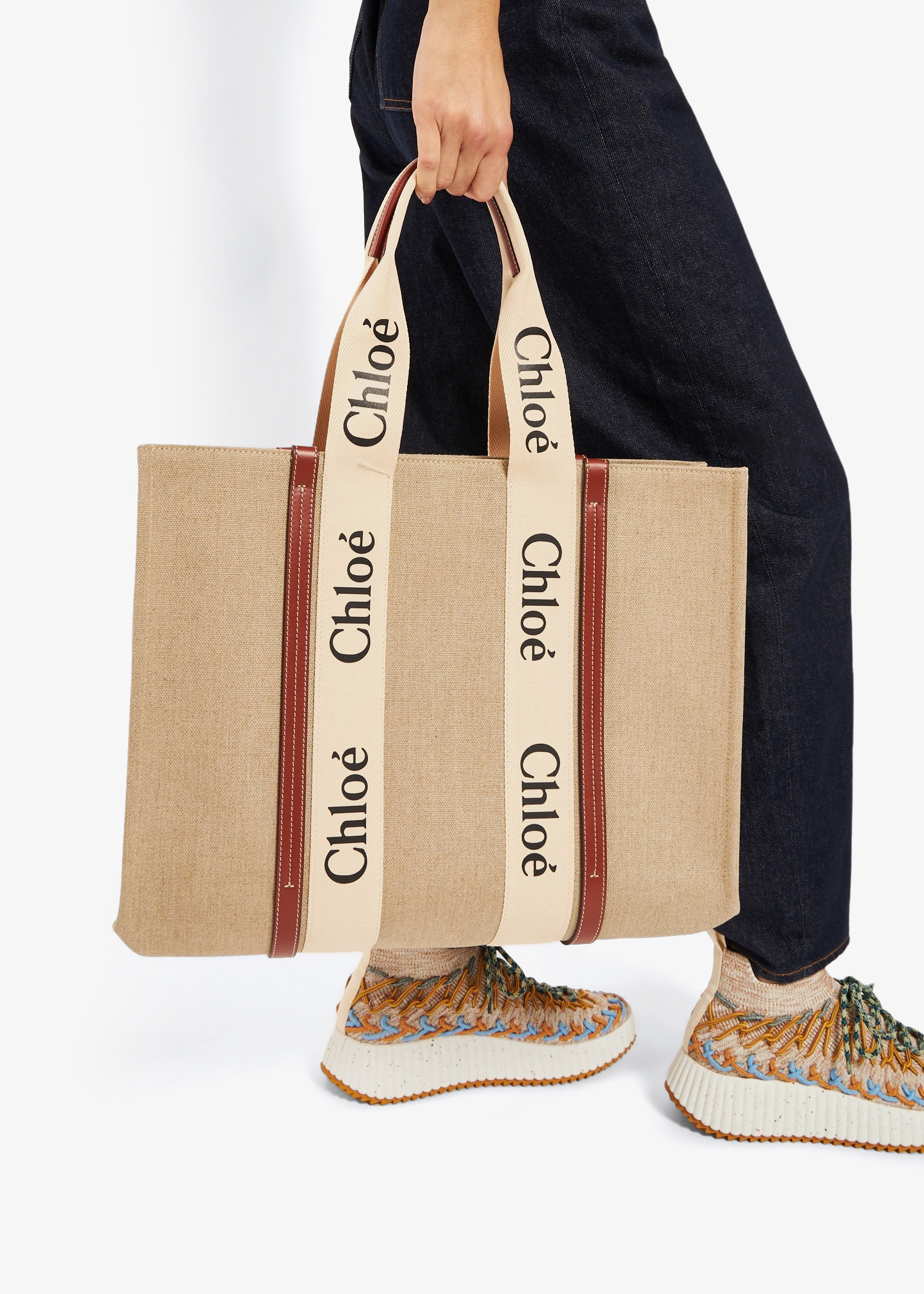 Chloé Woody large tote bag for Women - Beige in UAE | Level