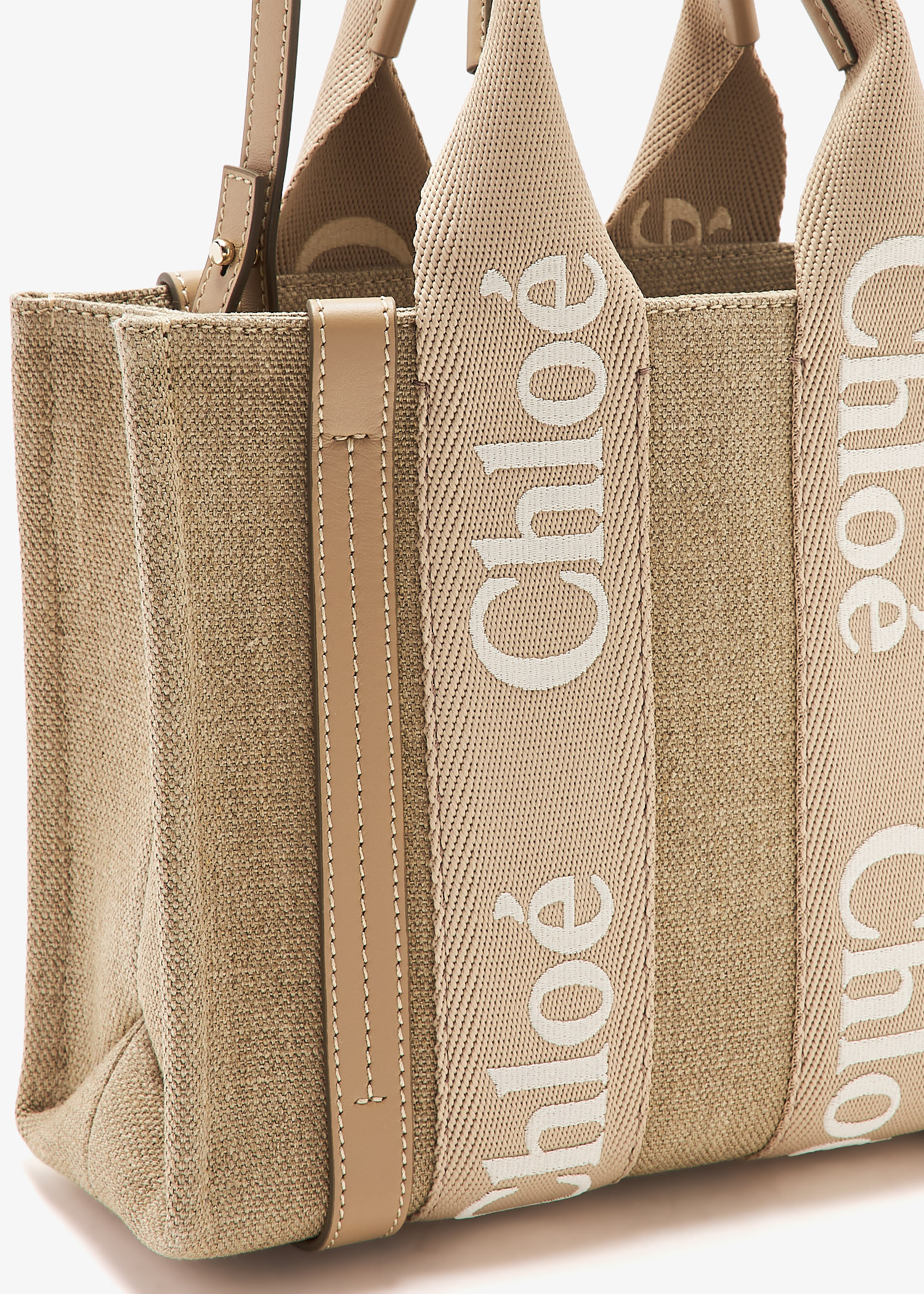 【Chloe】SMALL WOODY TOTE BAG◆CHC23AS397L17 Chloé Woody small tote bag for Women - Beige in USA | Level