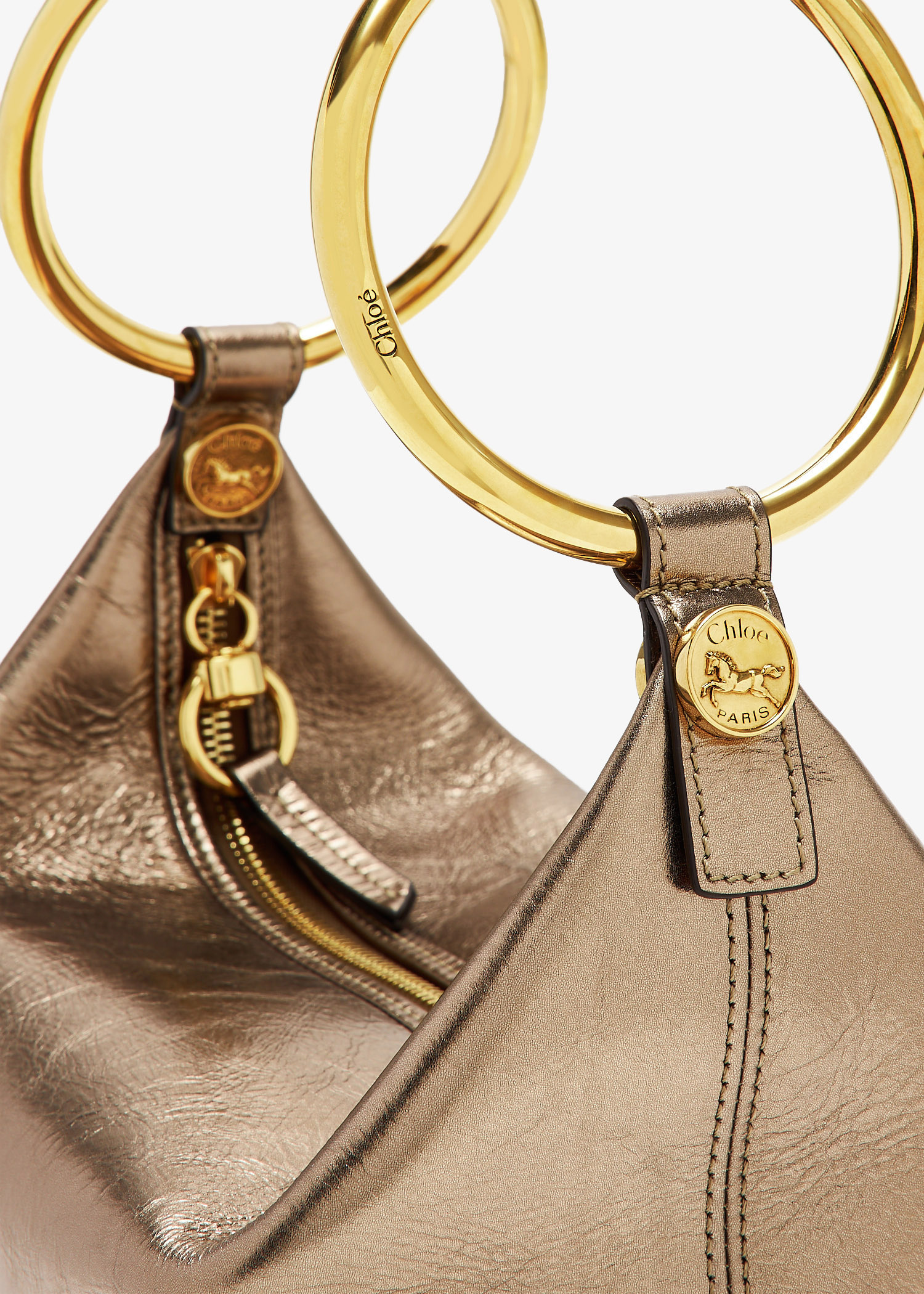 【送料&関税込】ChloAC Bracelet Handbag chc25ss618o54-074_4.jpg?ts=
