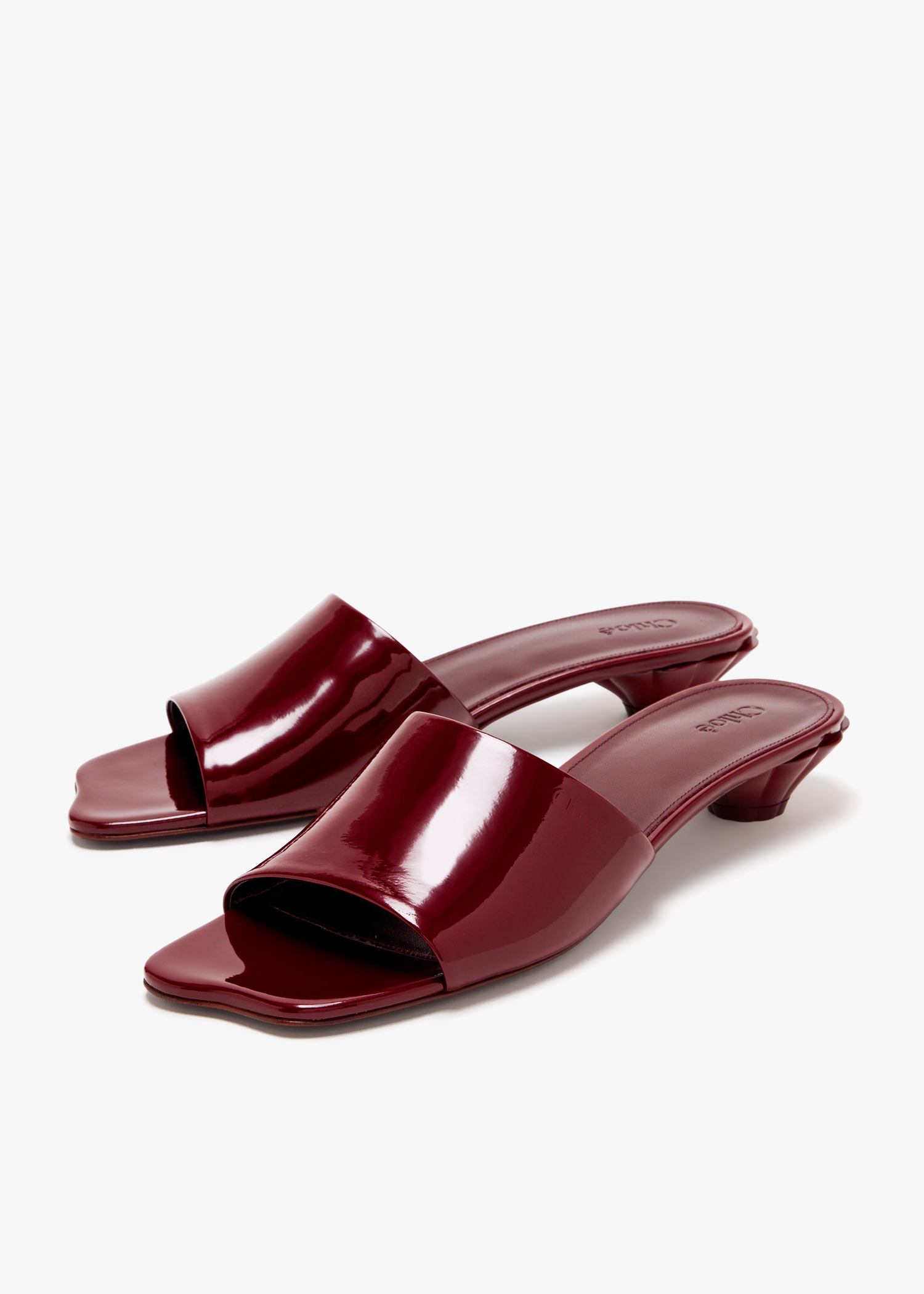 Chloé Flower sandals for Women - Burgundy in Qatar | Level Shoes