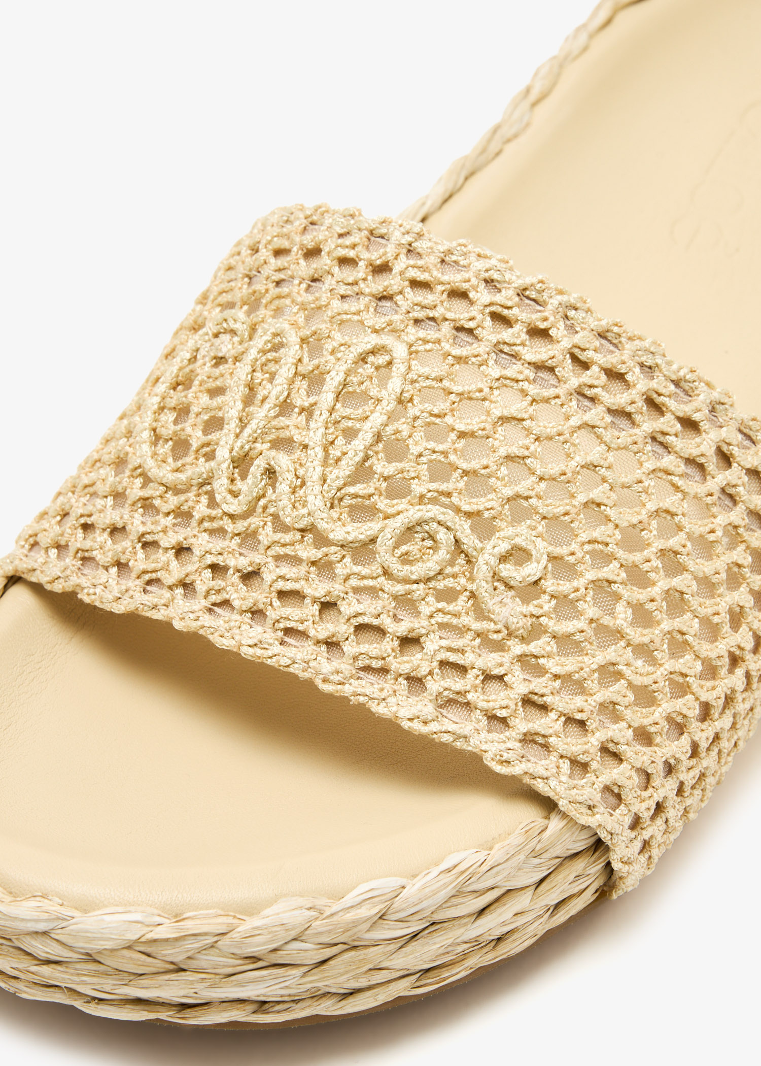 Chloé Isla slide sandals for Women - Beige in UAE | Level Shoes