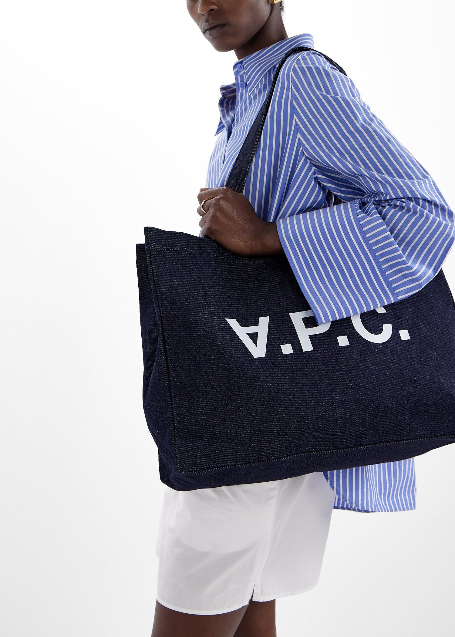 A.P.C. Daniela shopping bag for Women - Navy in UAE | Level