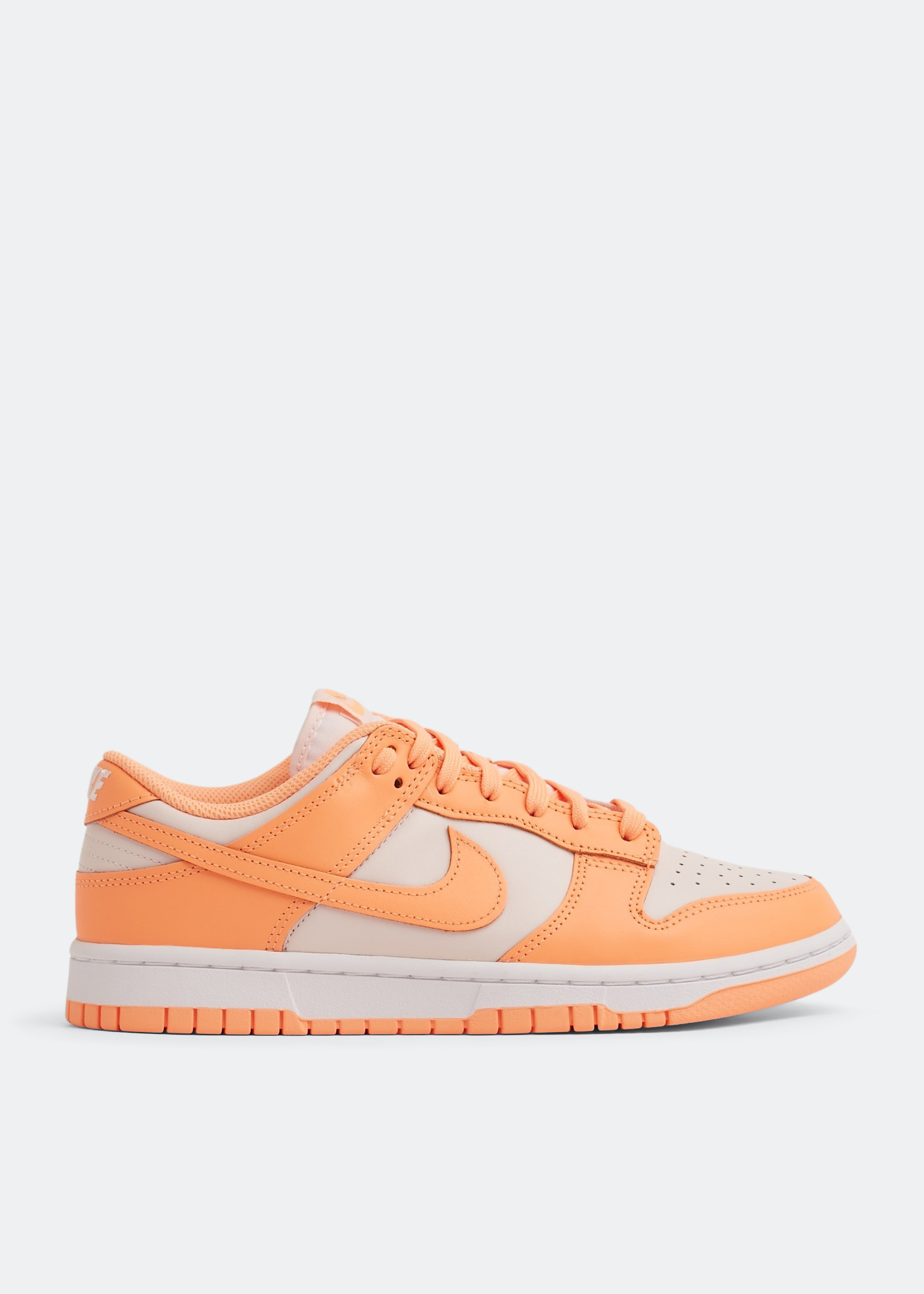 Nike Dunk Low 'Peach Cream' sneakers for Women - Orange in