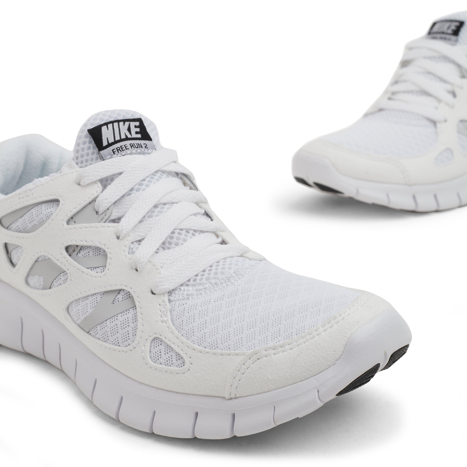 Nike Free Run 2 sneakers for Women - White in UAE | Level Shoes