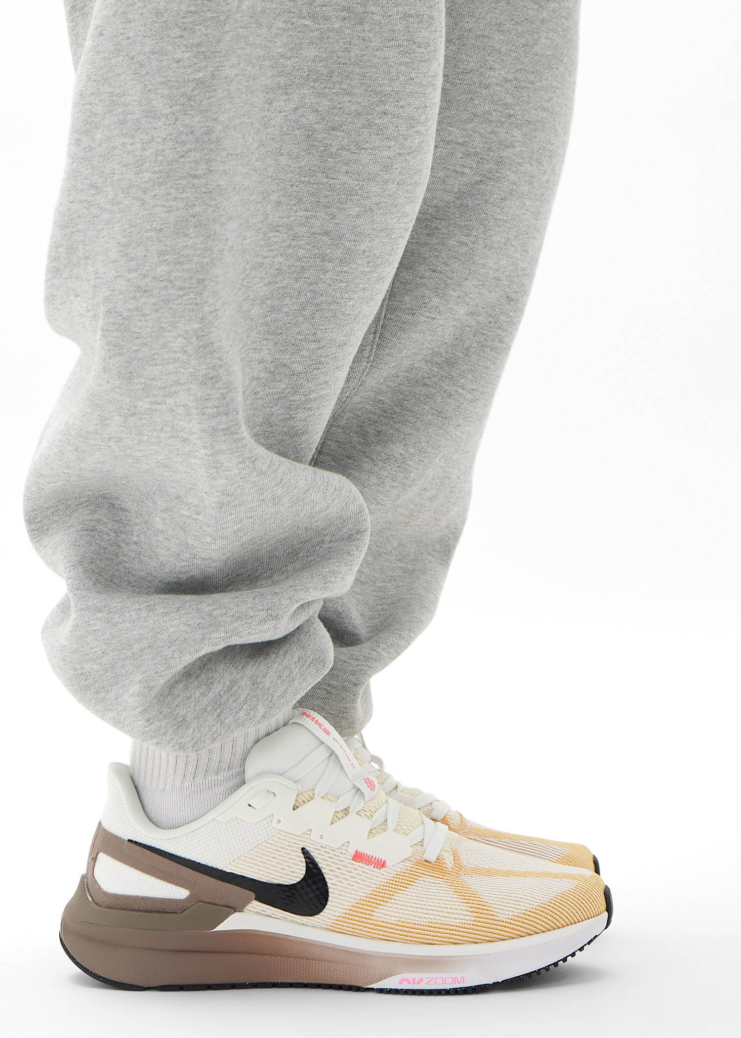 Nike Nike Structure 25 running shoes for Women White in KSA