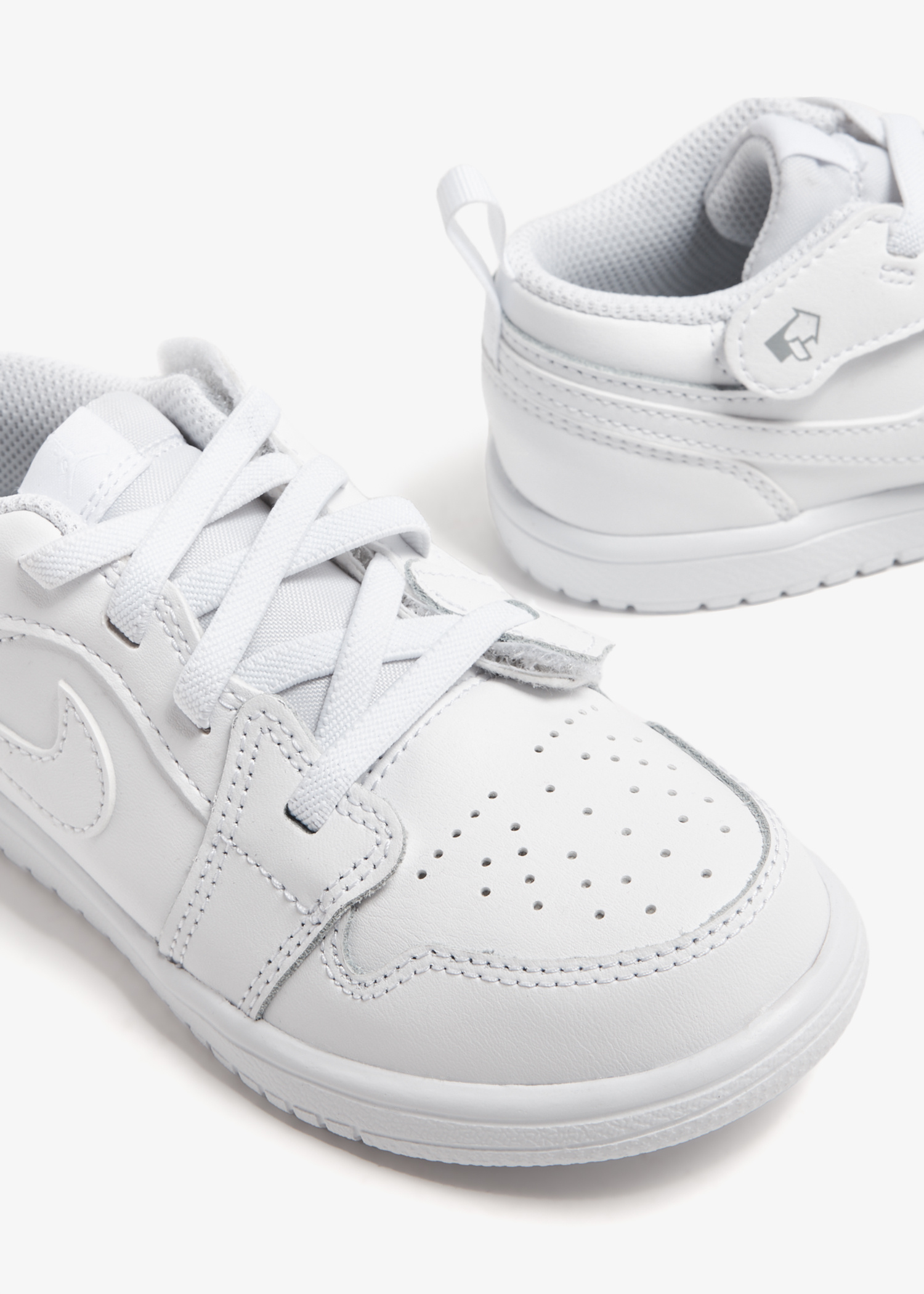 Nike Air Jordan 1 Low Alt 'Triple White' sneakers for Kids