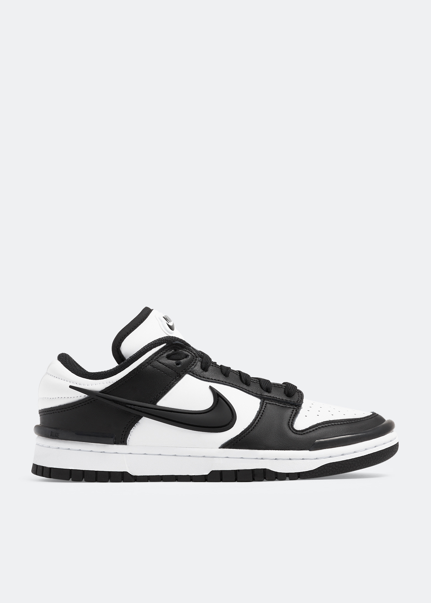 Nike Dunk Low Twist 'Panda' sneakers for Women - Black in USA