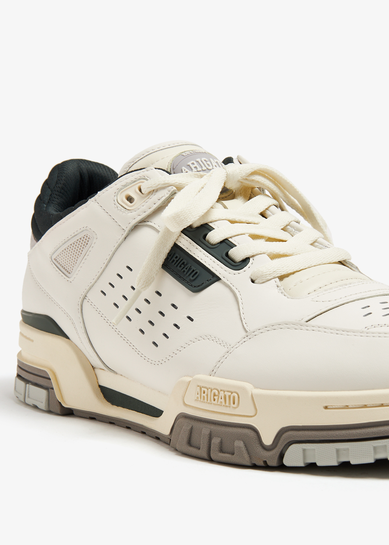 AXEL ARIGATO SNEAKERS アクセルアリガト Axel Arigato Onyx sneakers for Men - White in USA | Level Shoes