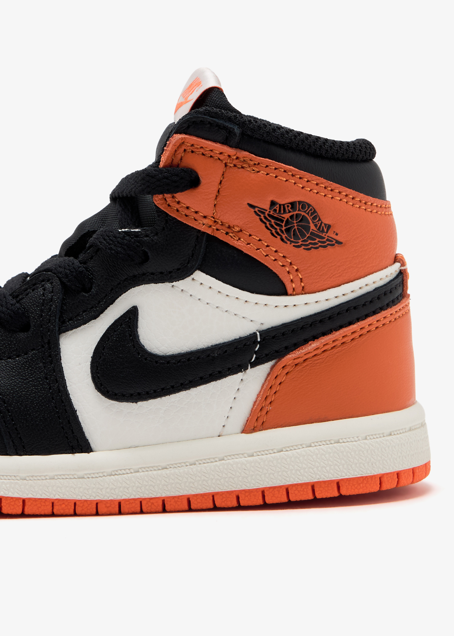 Nike Air Jordan 1 Retro High OG sneakers for Kids Unisex - Orange