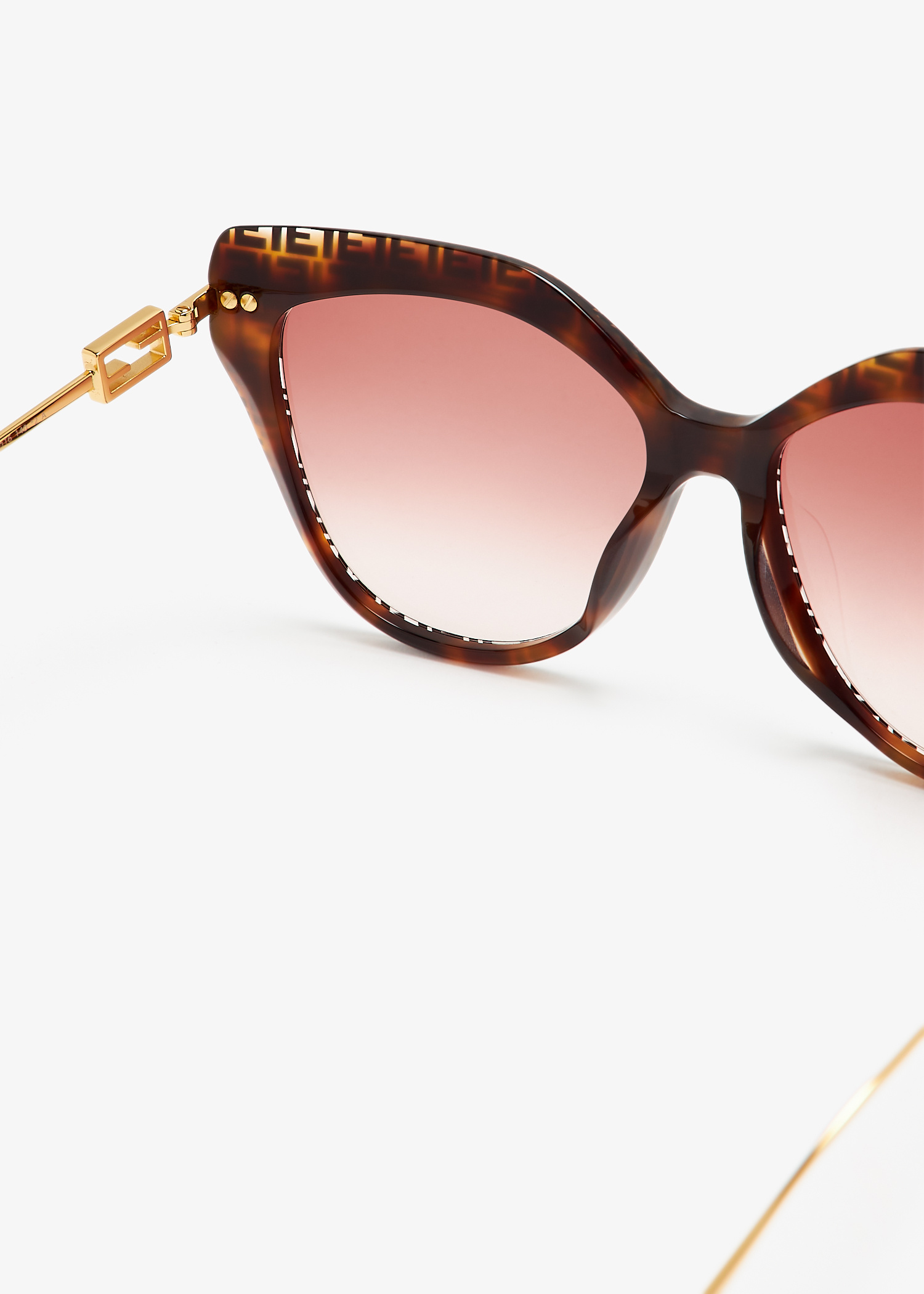 FENDI Baguette cat eye sunglasses for Women - Brown in UAE  display picture 1