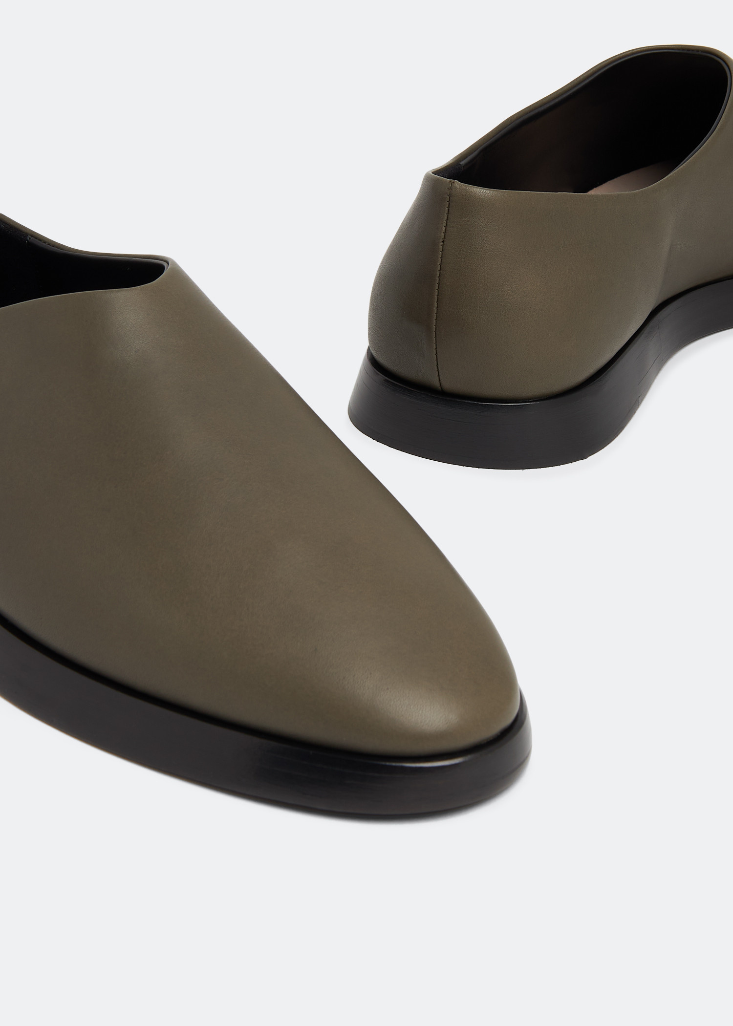 靴・ブーツ・サンダルその他 FEAR OF GOD | ETERNAL DRESS MULE BLACK FGE80-204FLT 001 Fear of God Eternal Dress Mule - Black Flat Leather – Kith