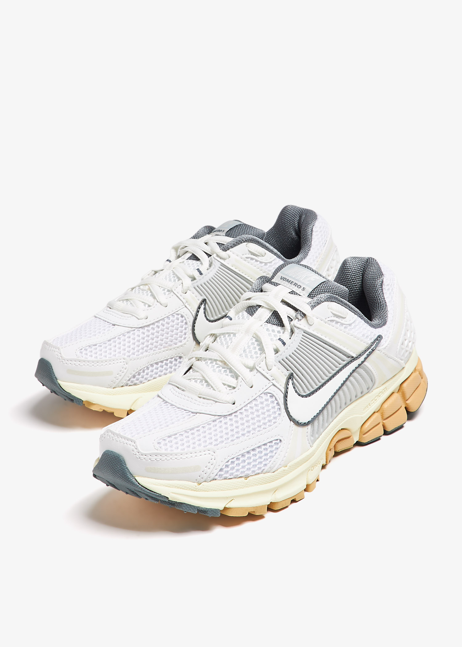 Nike Zoom Vomero 5 sneakers for Women - White in USA | Level Shoes