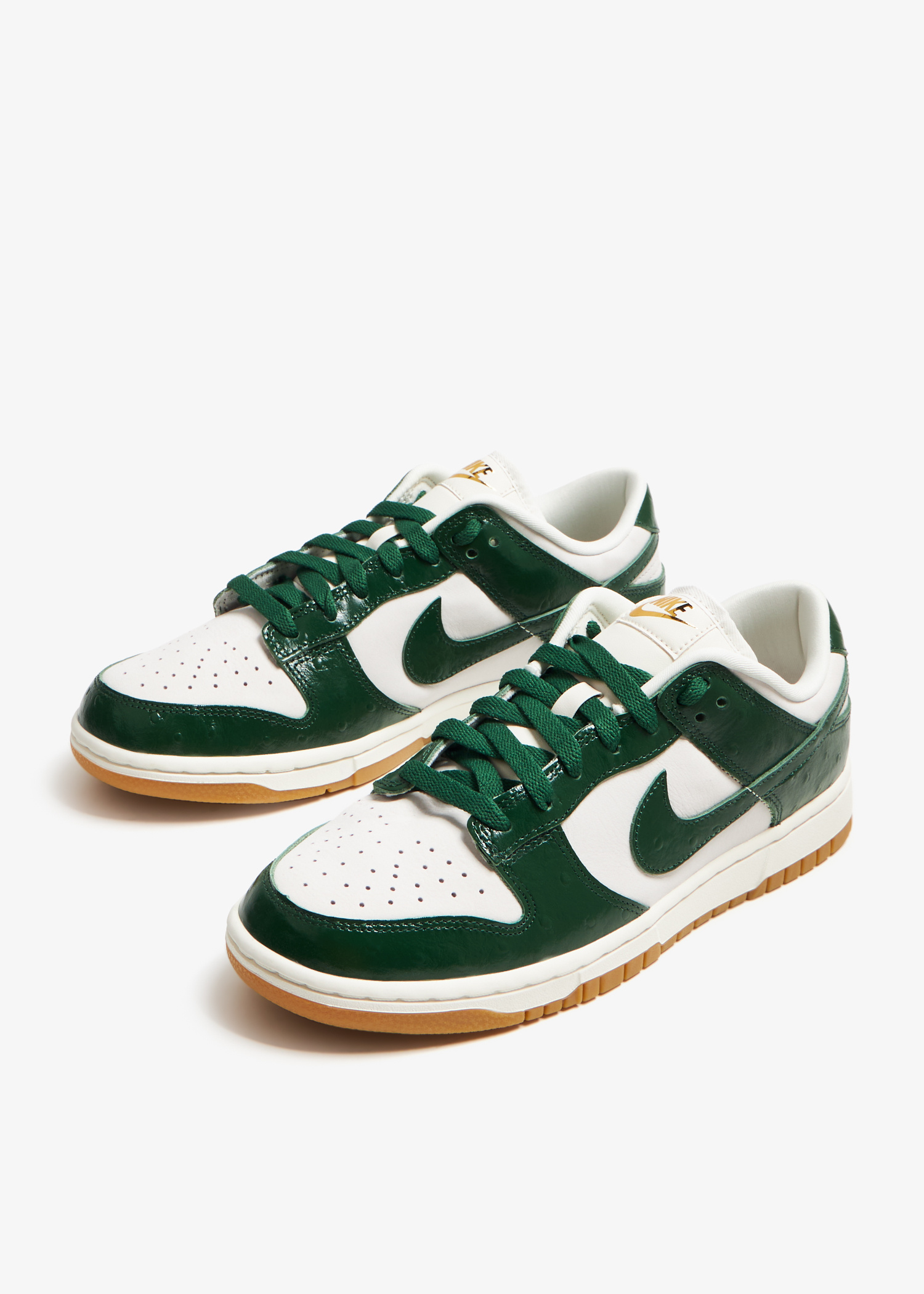 Nike Dunk Low 'Gorge Green' sneakers for Women - Green in UAE