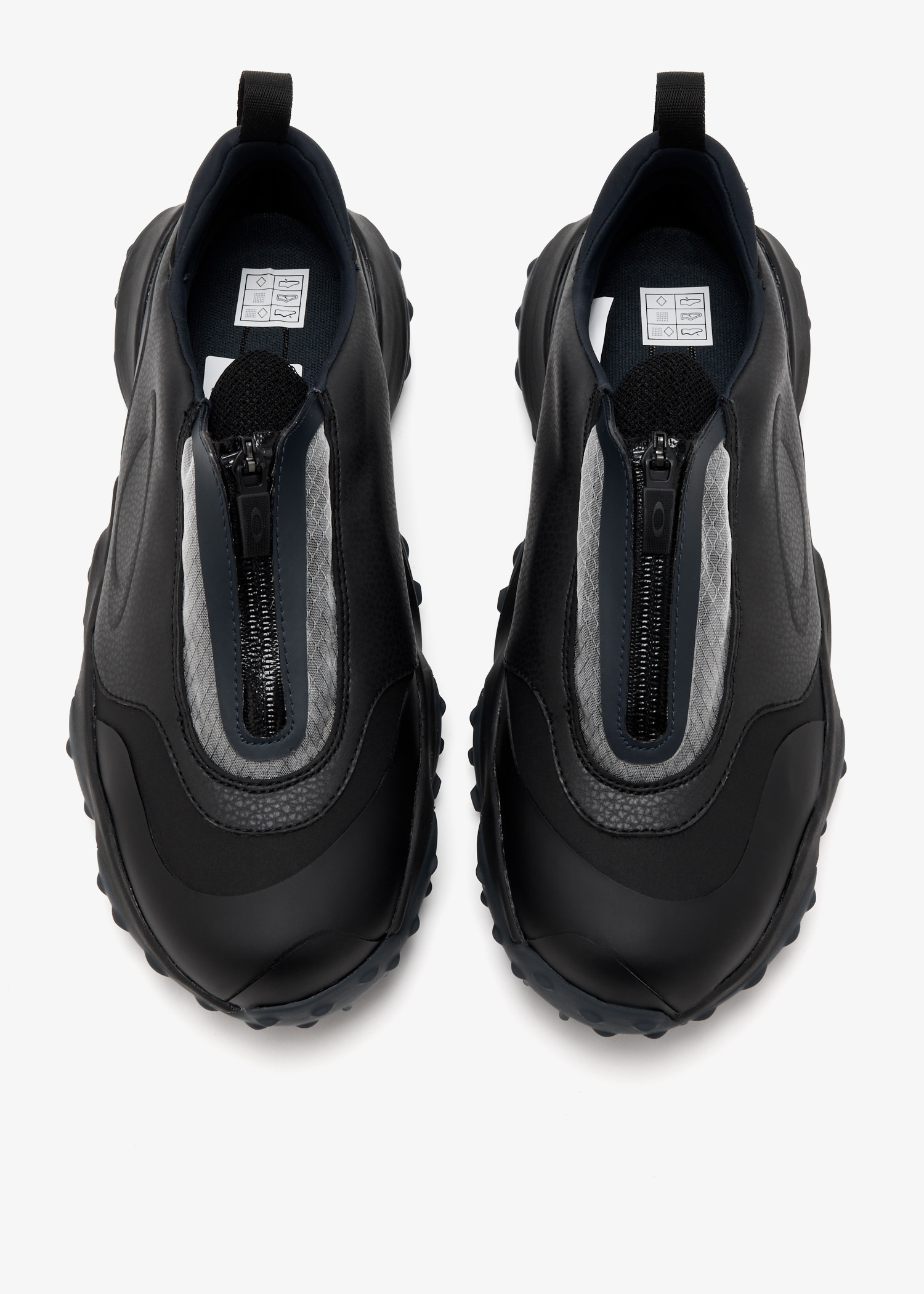 Oakley Oakley Edge Elite sneakers for Men - Black in UAE | Level Shoes