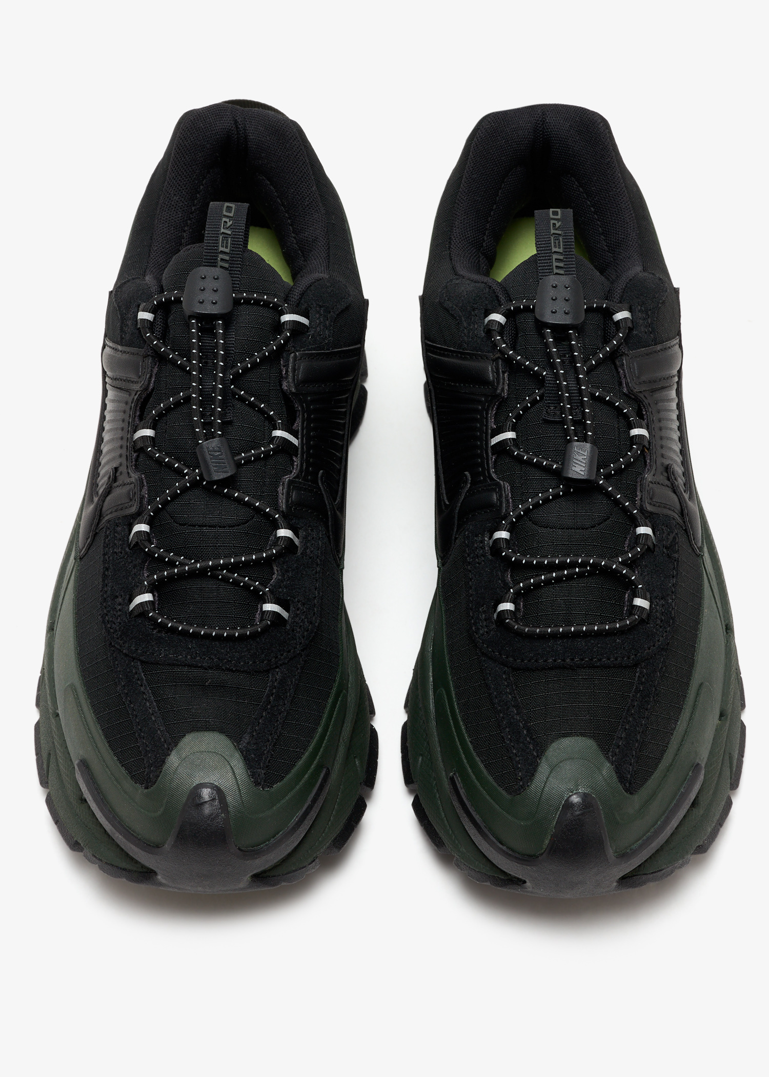 Nike Zoom Vomero Roam sneakers for Men - Black in USA | Level Shoes