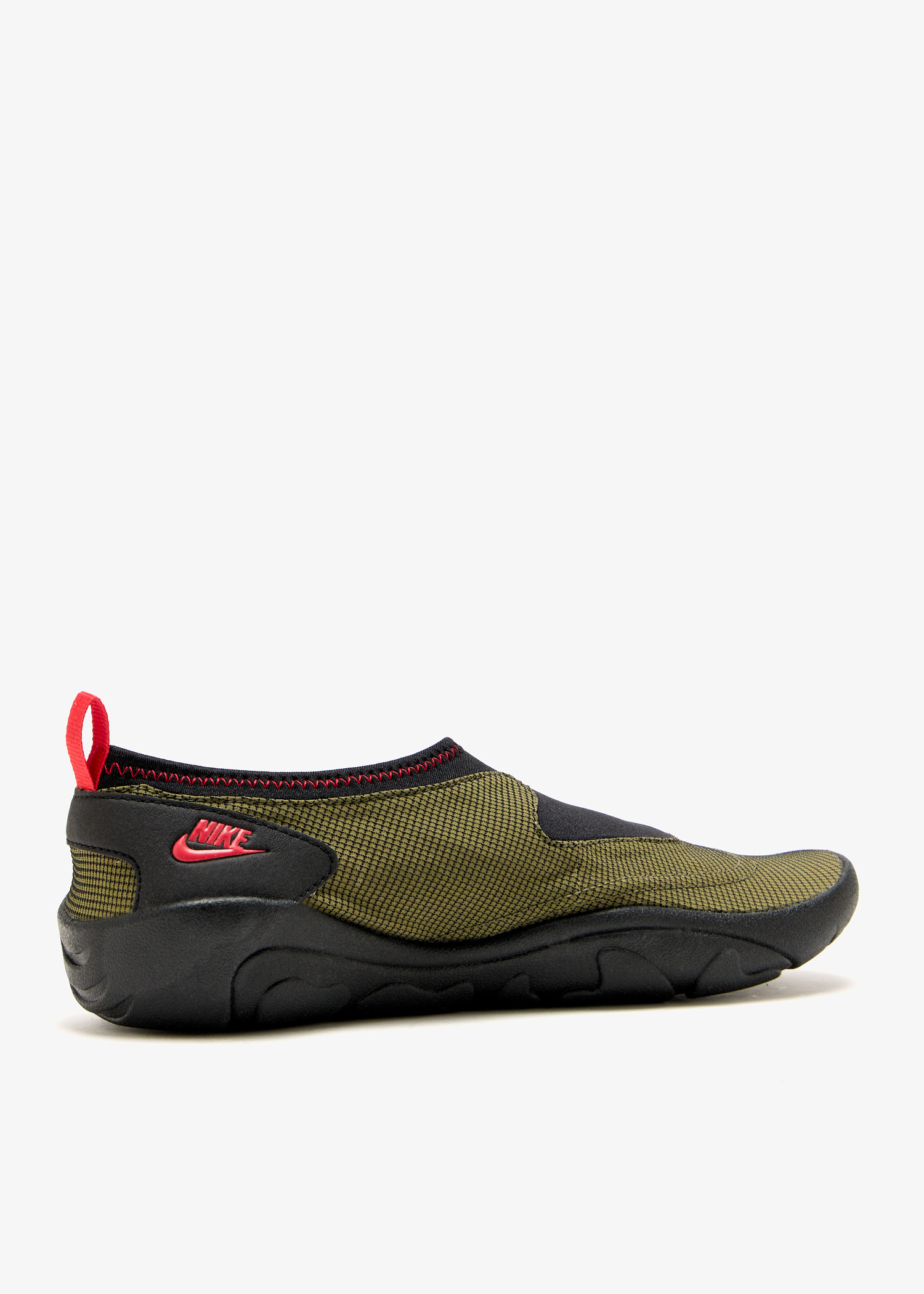Nike Aqua Turf sneakers for Men - Khaki in UAE | Level Shoes
