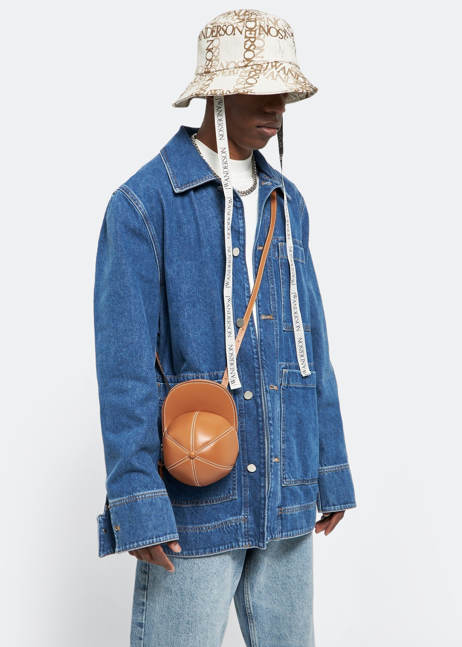 【送料&関税込】J.W. Anderson Midi Cap Shoulder Bag JW Anderson Midi Cap bag for Men - Brown in UAE | Level Shoes