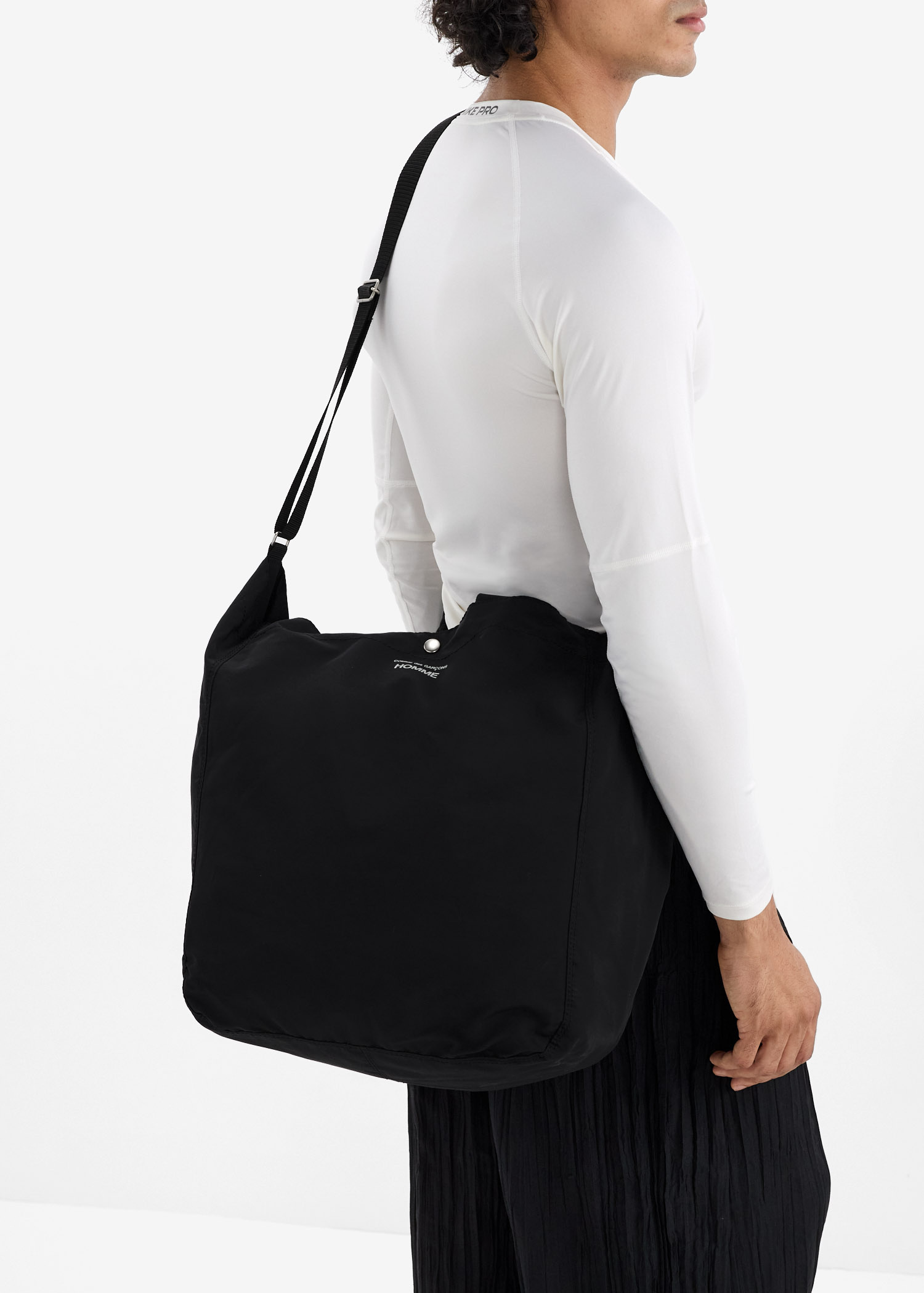 Comme des Garçons Homme tote bag for Men - Black in UAE | Level Shoes