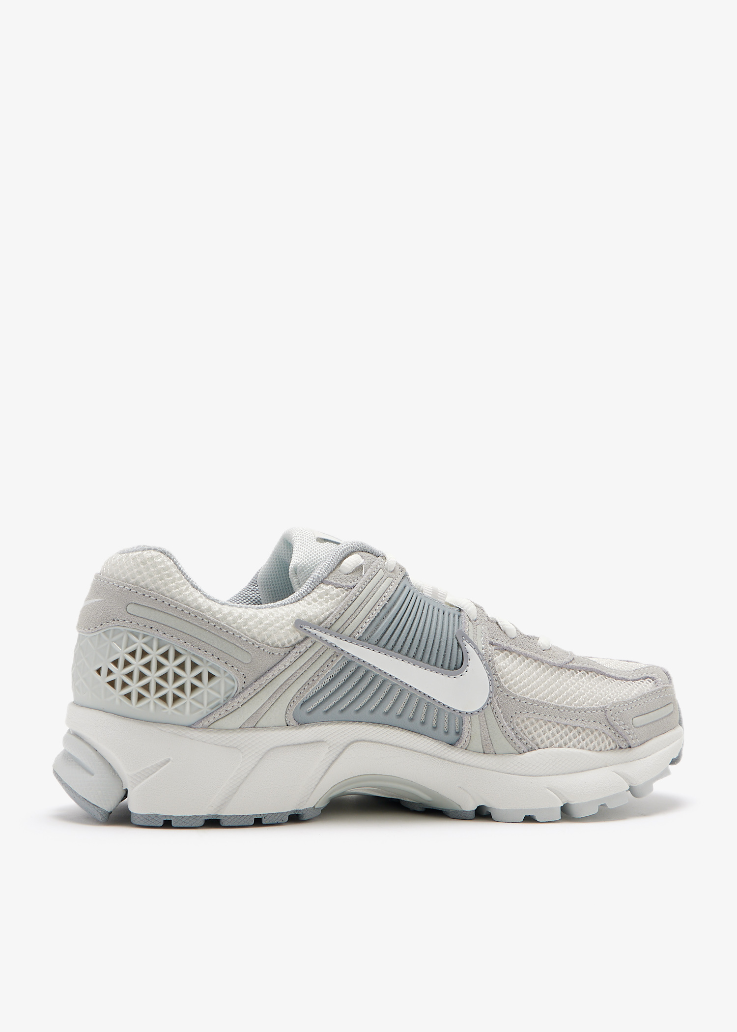 Nike Zoom Vomero 5 sneakers for Women - Silver in UAE