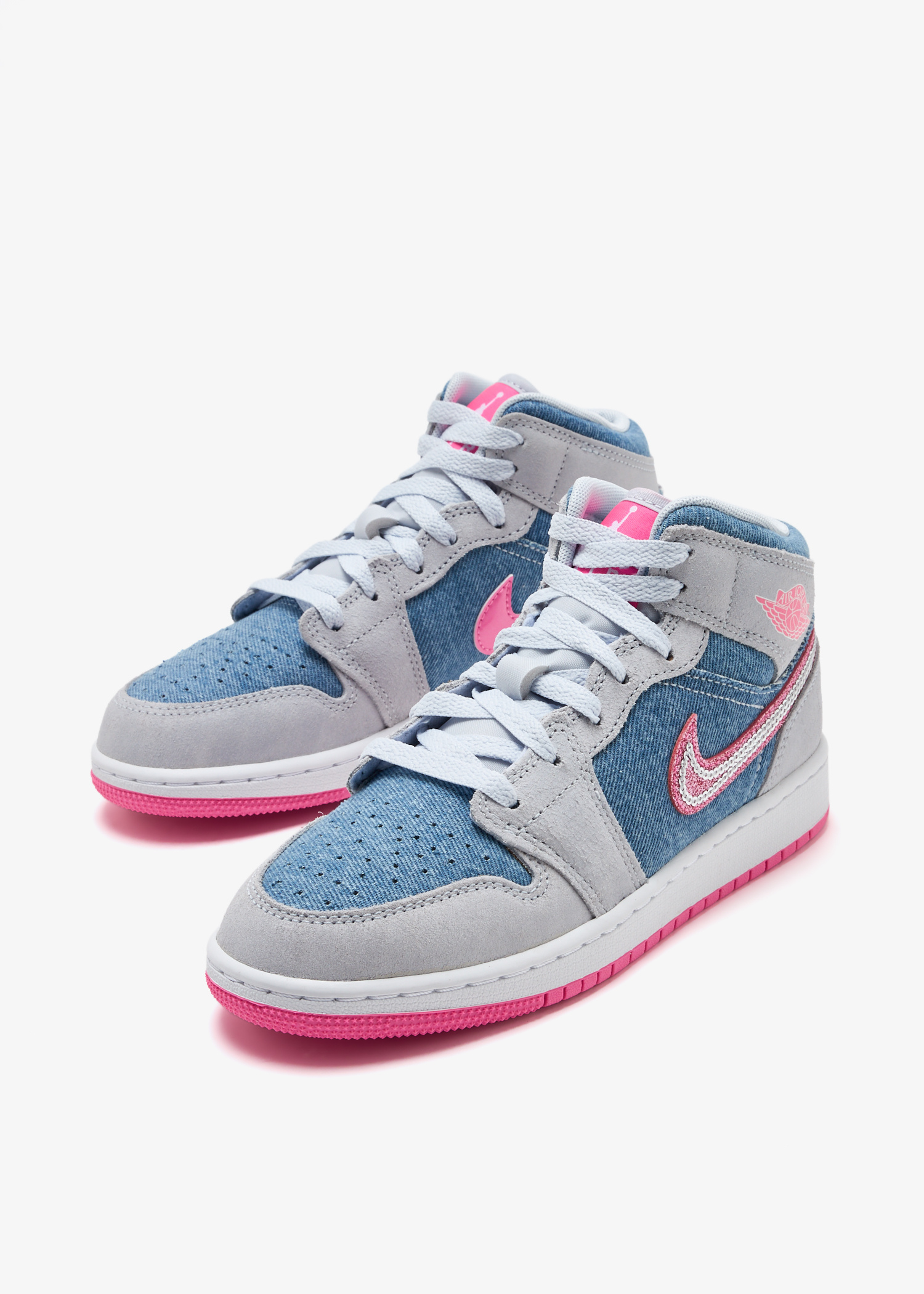 未使用 Nike Air Jordan 1 Mid SE Air Jordan 1 Mid SE Older Kids' Shoes. Nike CA