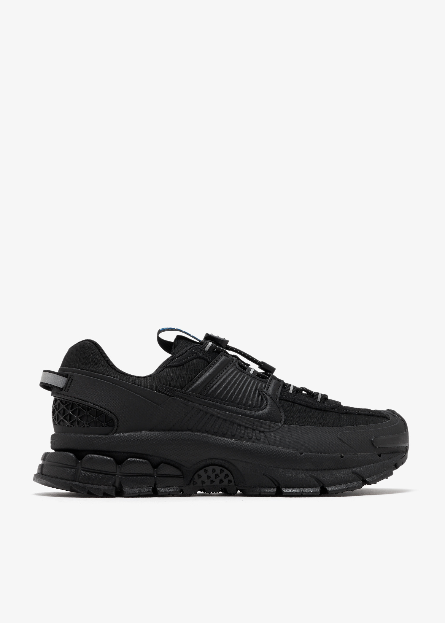 Nike Zoom Vomero Roam sneakers for Women - Black in USA | Level Shoes