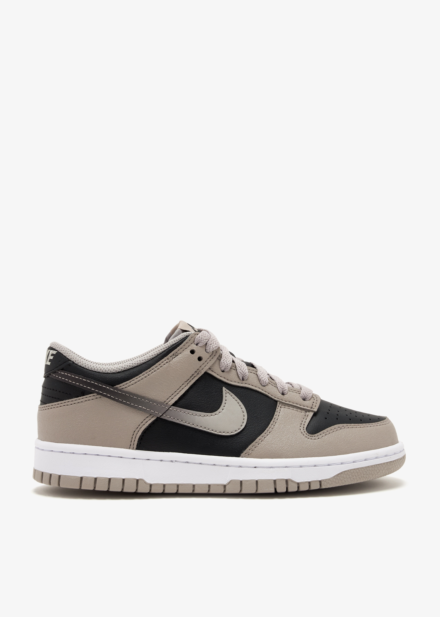 Nike Dunk Low sneakers for Boy - Grey in USA | Level Shoes