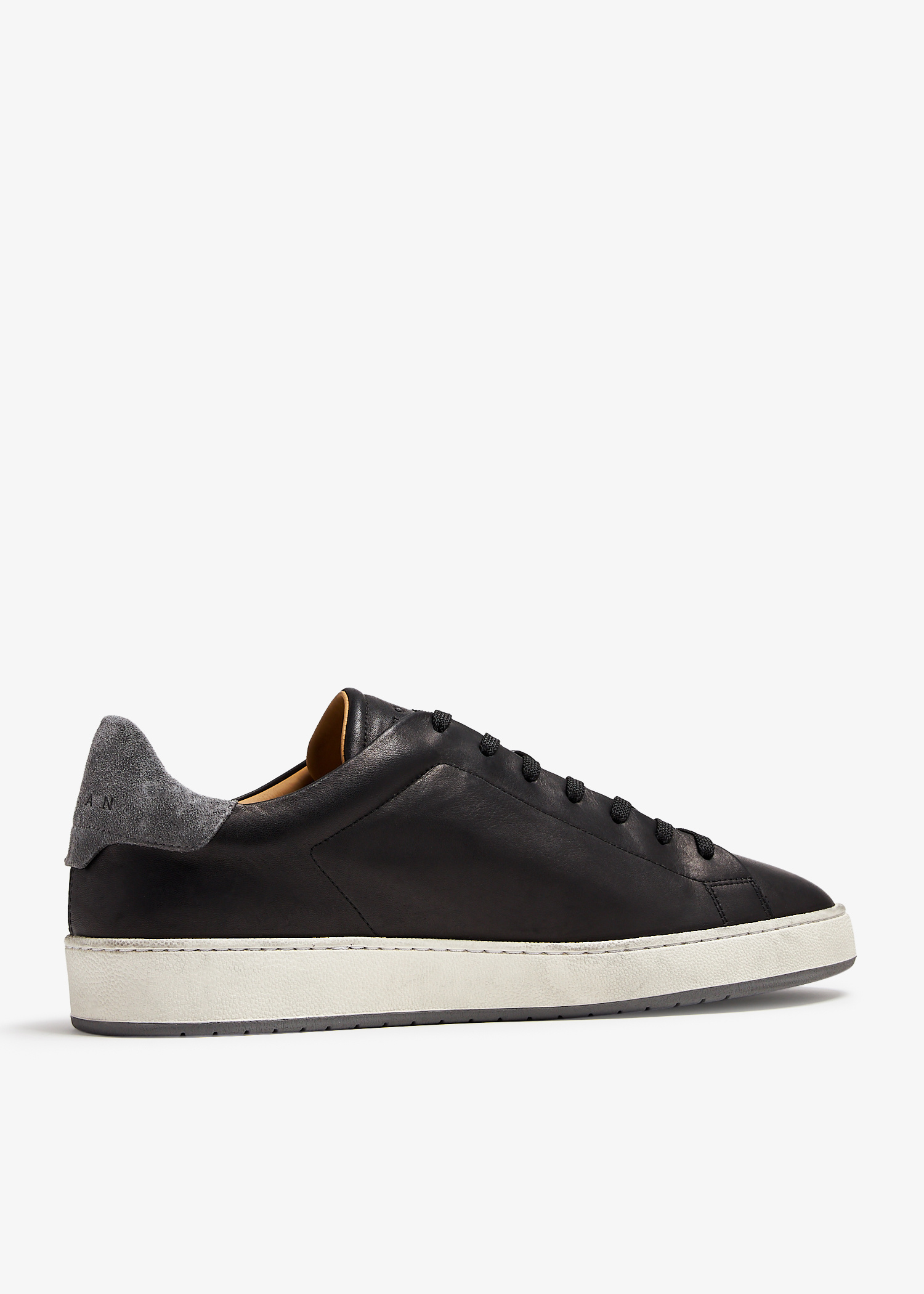 Hogan H672 sneakers for Men - Black in UAE | Level Shoes
