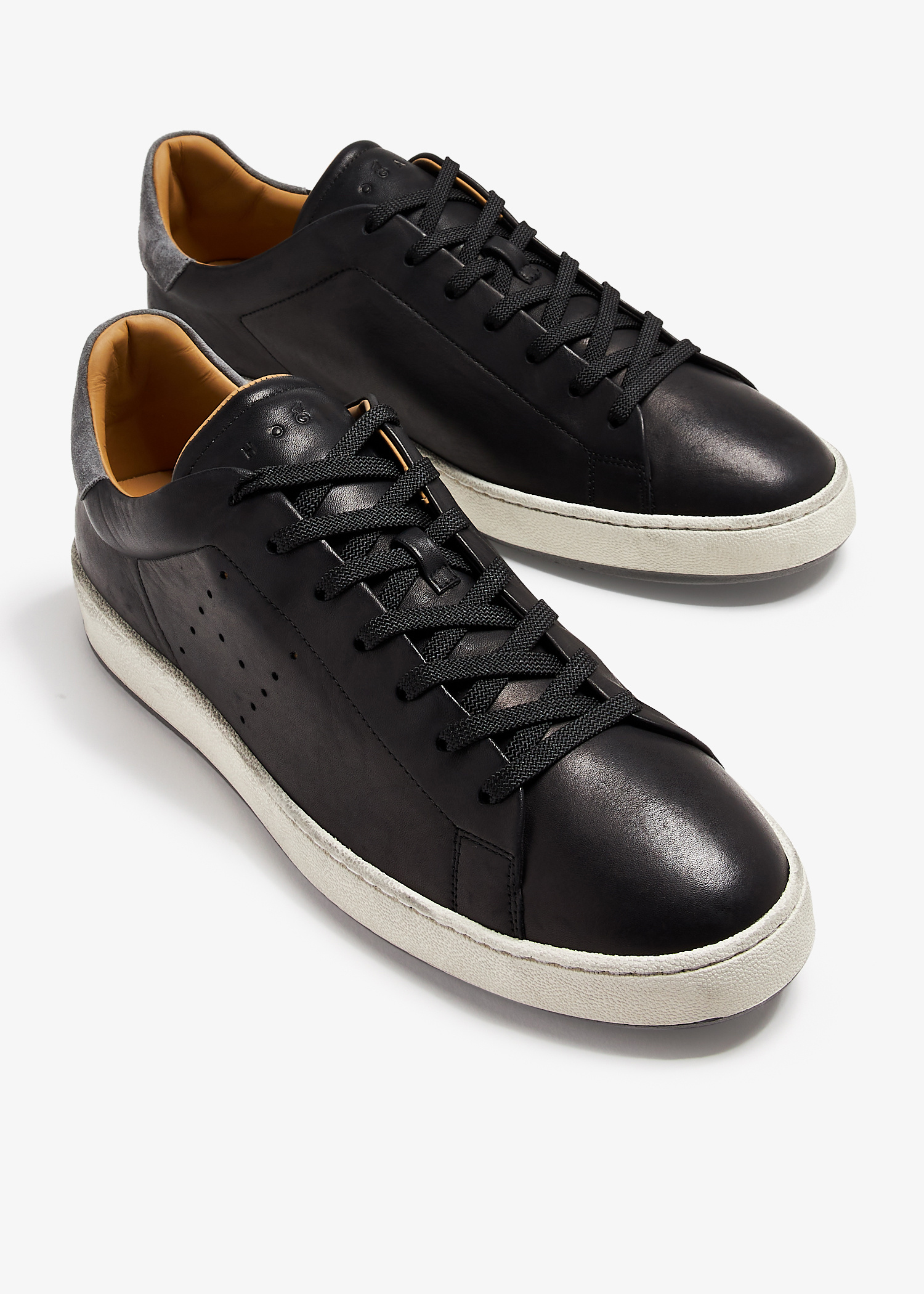 Hogan H672 sneakers for Men - Black in UAE | Level Shoes