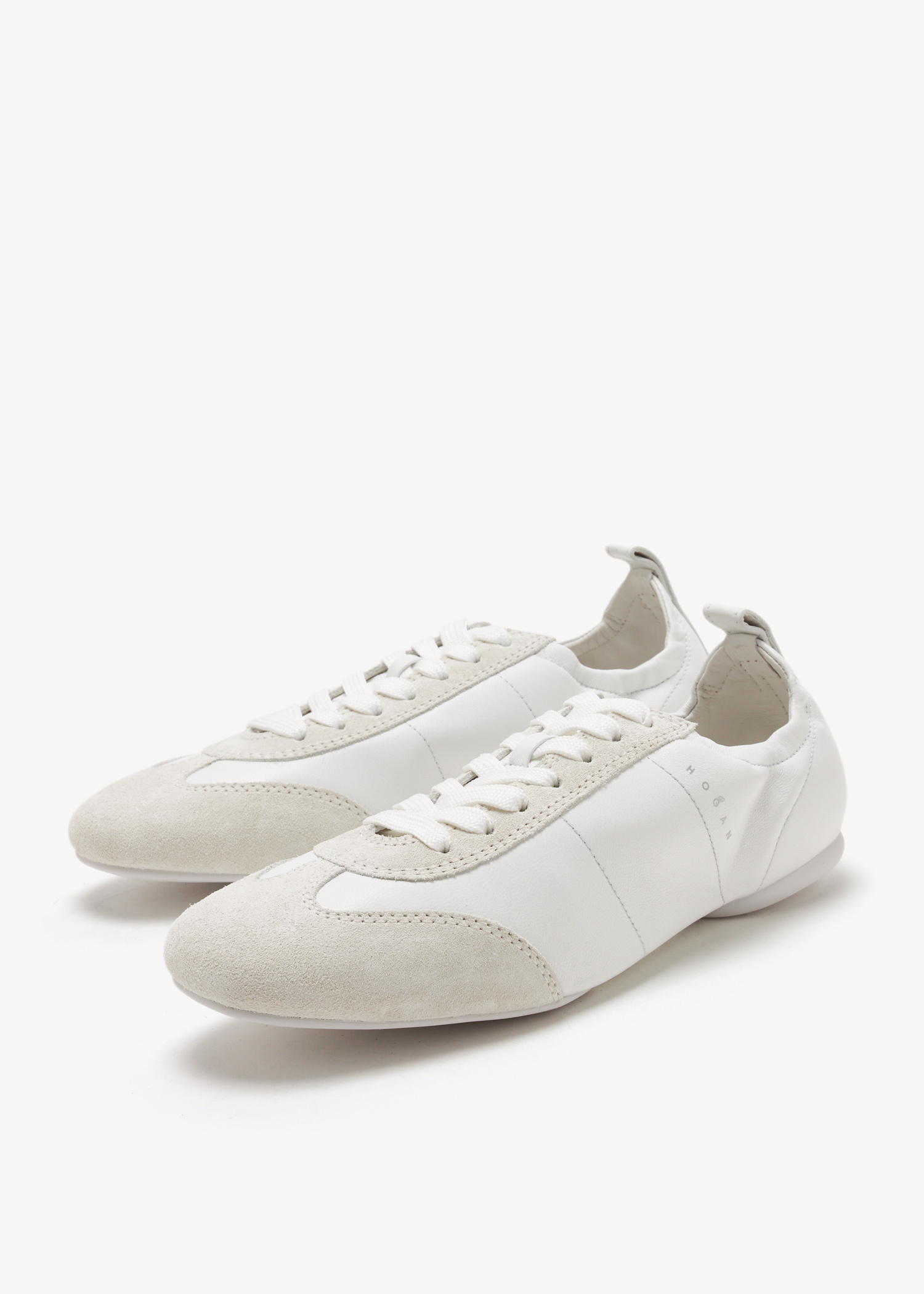 【関税込み】H668 Sneakers - Hogan - Leather - White Hogan H668 sneakers for Men - White in UAE | Level Shoes