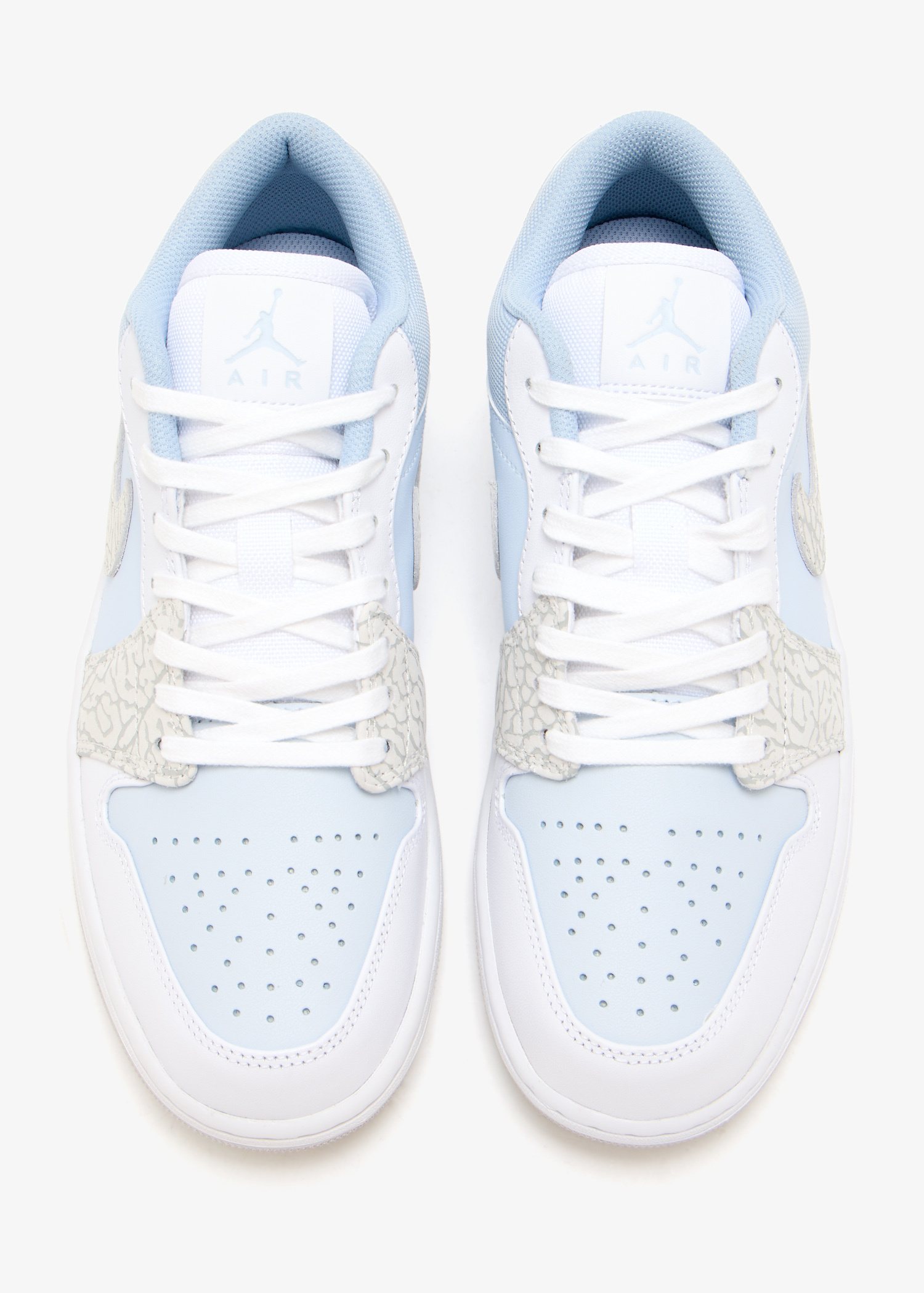Nike Air Jordan 1 Low 水色 Nike Air Jordan 1 low sneakers for ADULT-UNISEX, Men, Women