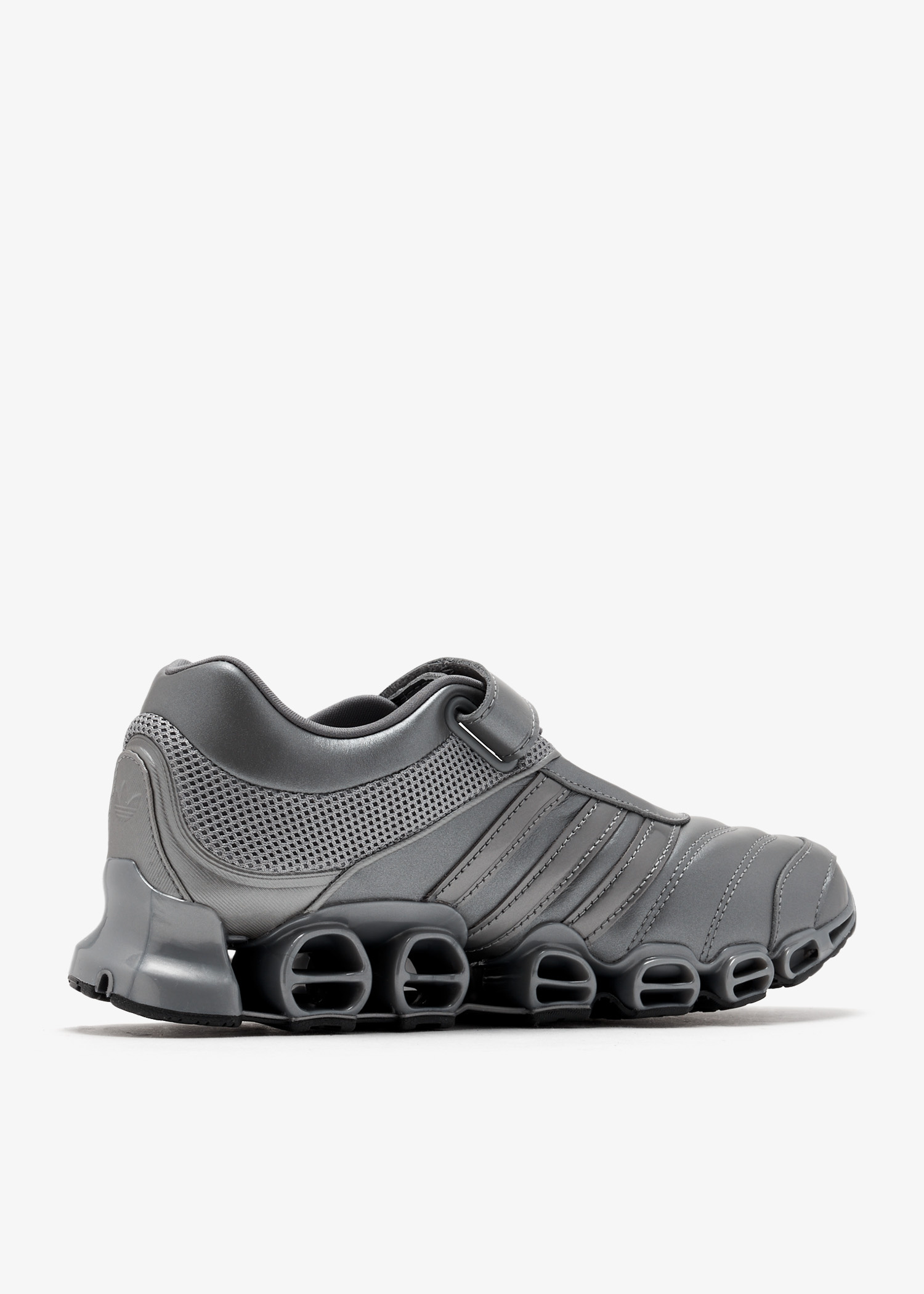 あい Yohji Yamamoto's Y-3 Reworks the adidas ZX Torsion - Releases