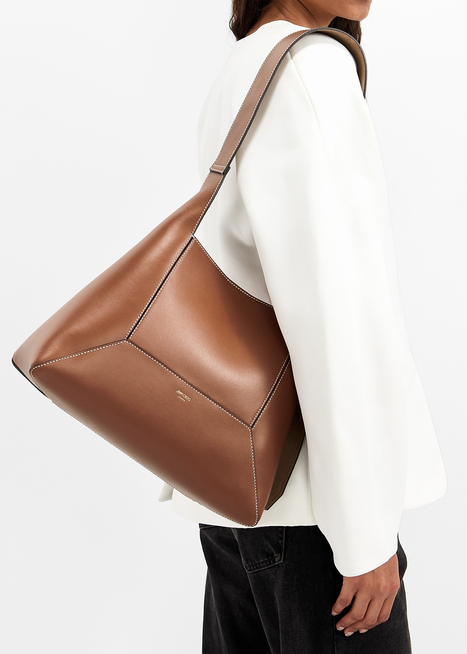 【関税込み】Jimmy Choo ブラウン M Diamond バッグ j000172775_2.jpg?ts=20250207030514