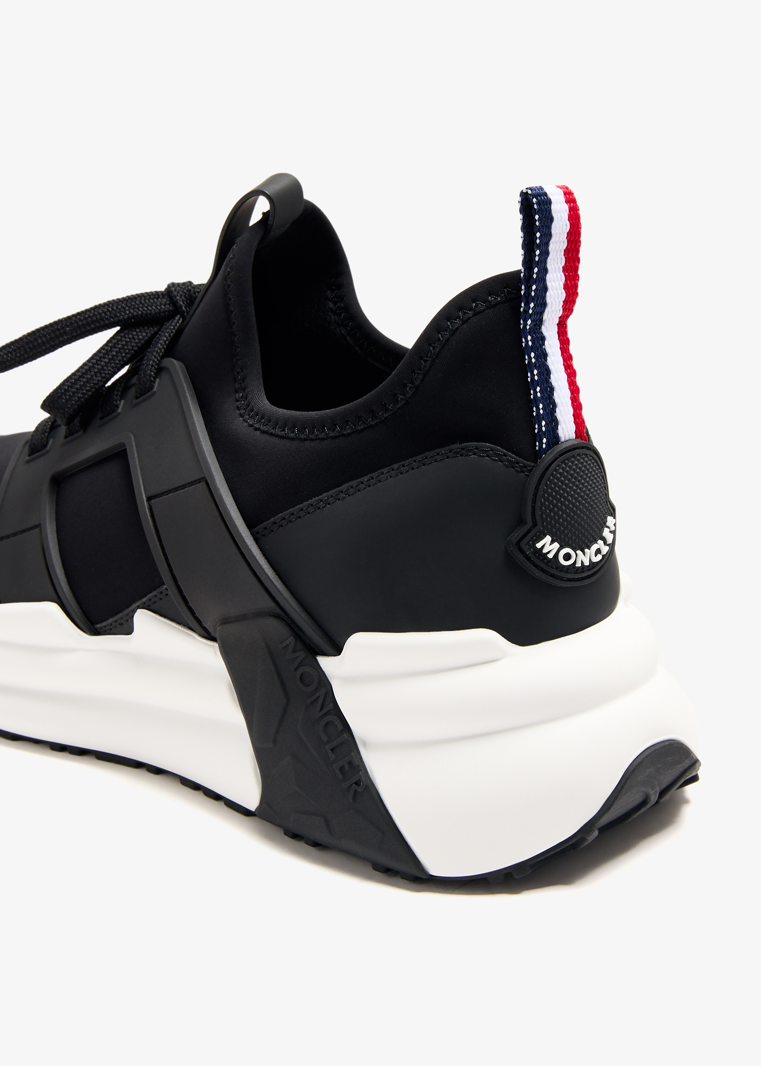 Moncler Lunarove 男士运动鞋- 黑色款，阿联酋地区| Level Shoes