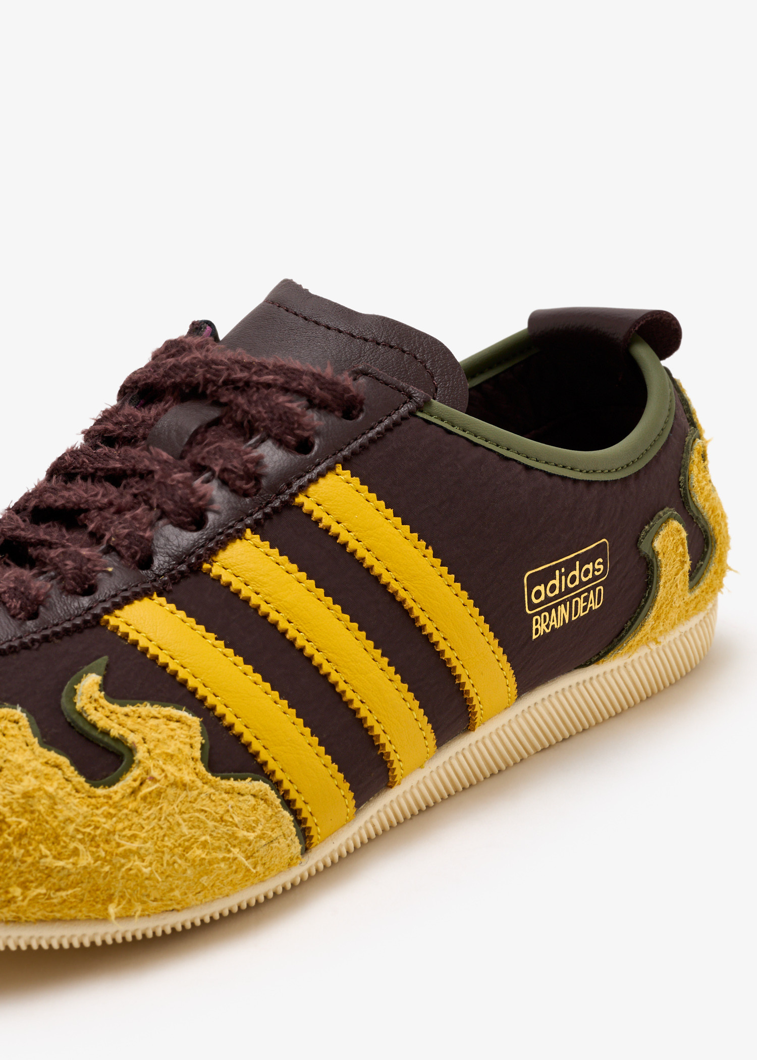 ちょび大好きページ　無名　イエ　斯巴达宇战损 adidas x脑死亡的日本运动鞋，用于成人unisex，男人，女人