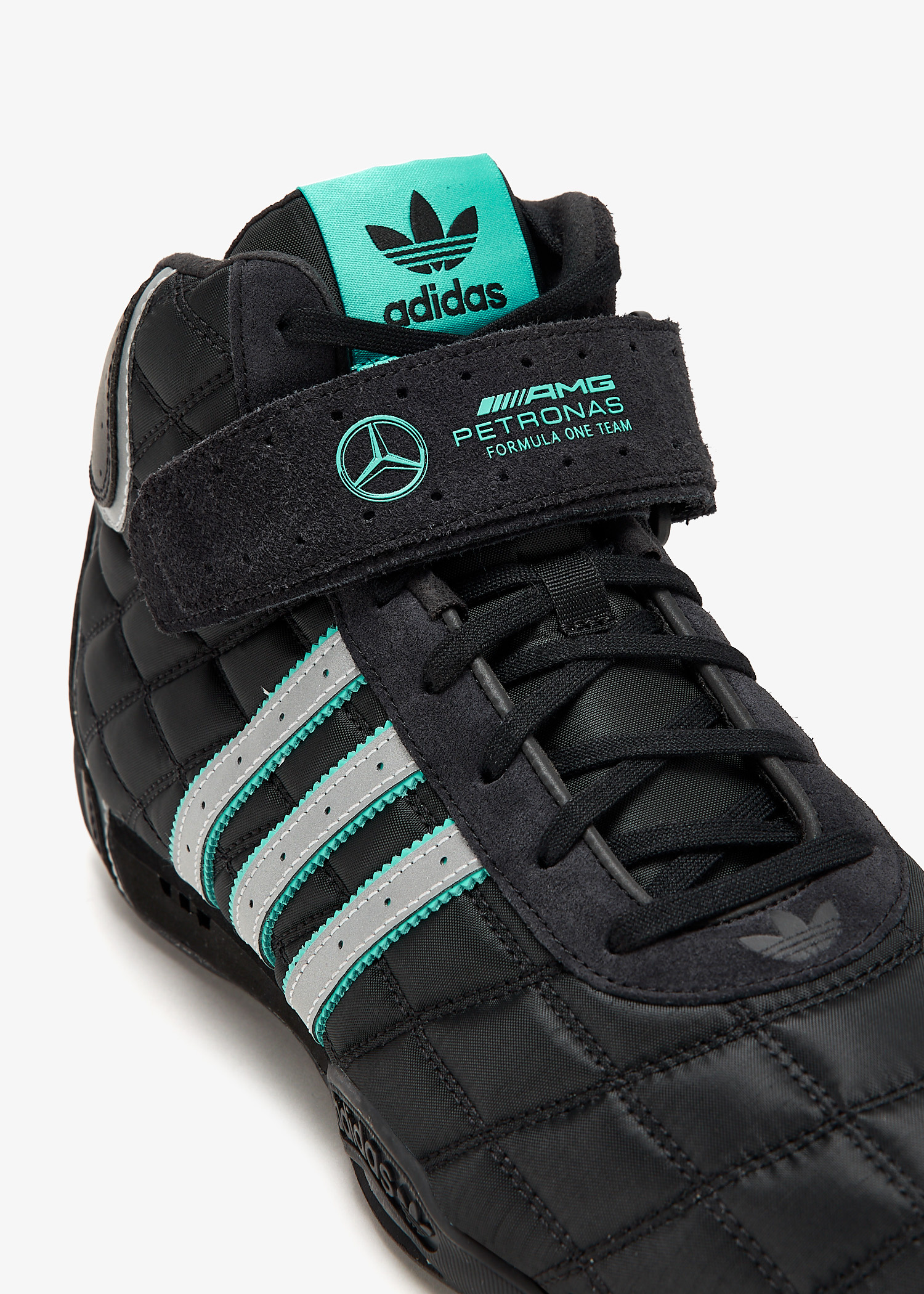 【Adidas コリア】 ADIRACER HI MERCEDES AMG PETRONAS F1 TEAM adidas x Mercedes-AMG PETRONAS F1 Adiracer High sneakers for
