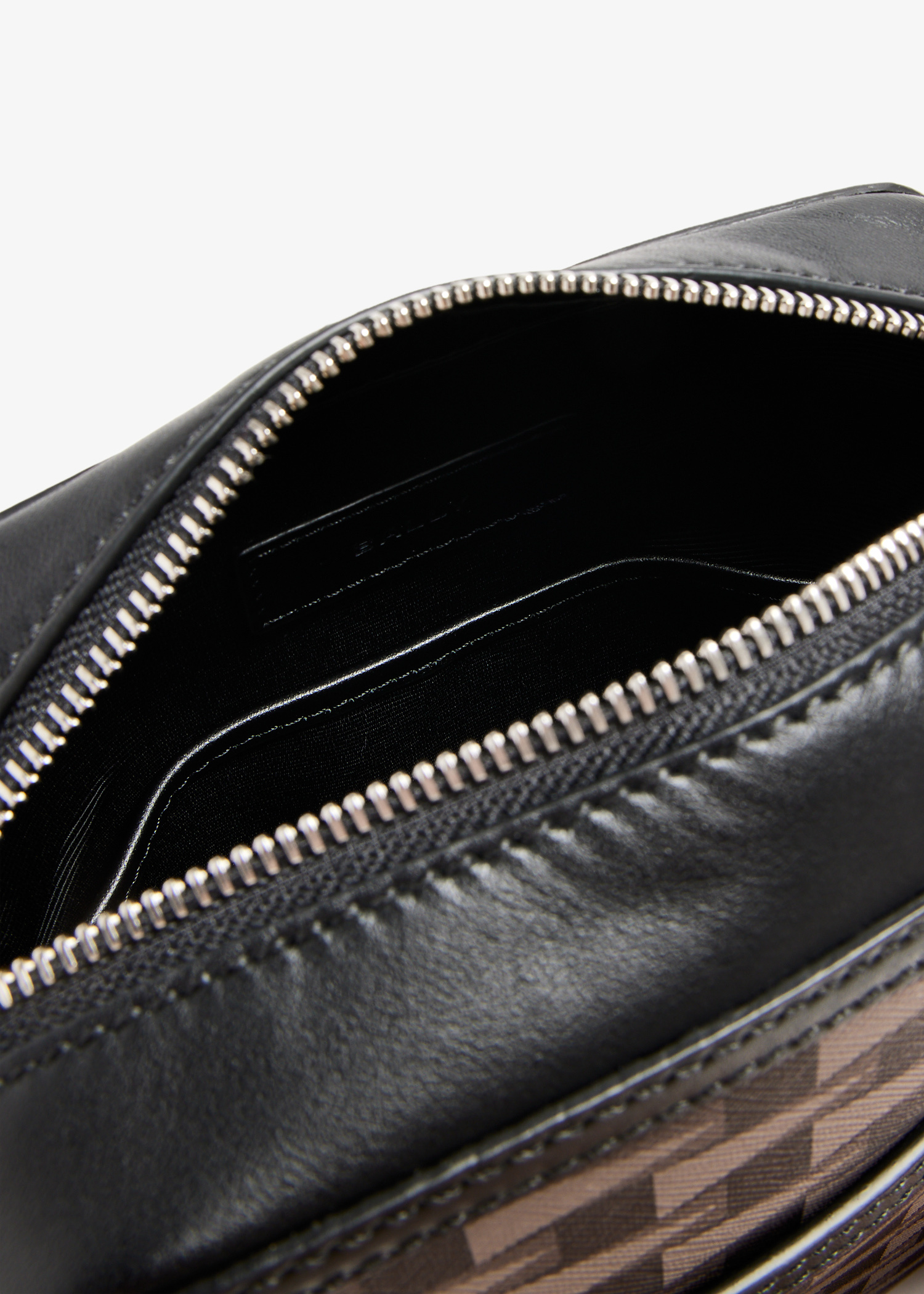 Bally ロコハッチメッセンシャハック 59580921397 F000 Bally Handbag 'Code' | Men's Bags | Vitkac